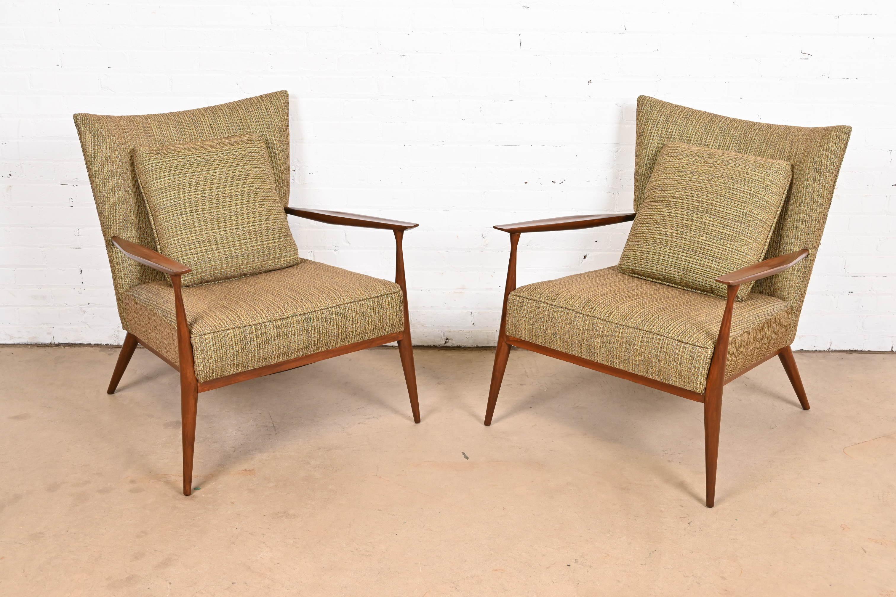 Paire de chaises longues en noyer sculpté et tapissées Paul McCobb for Directional en vente 4