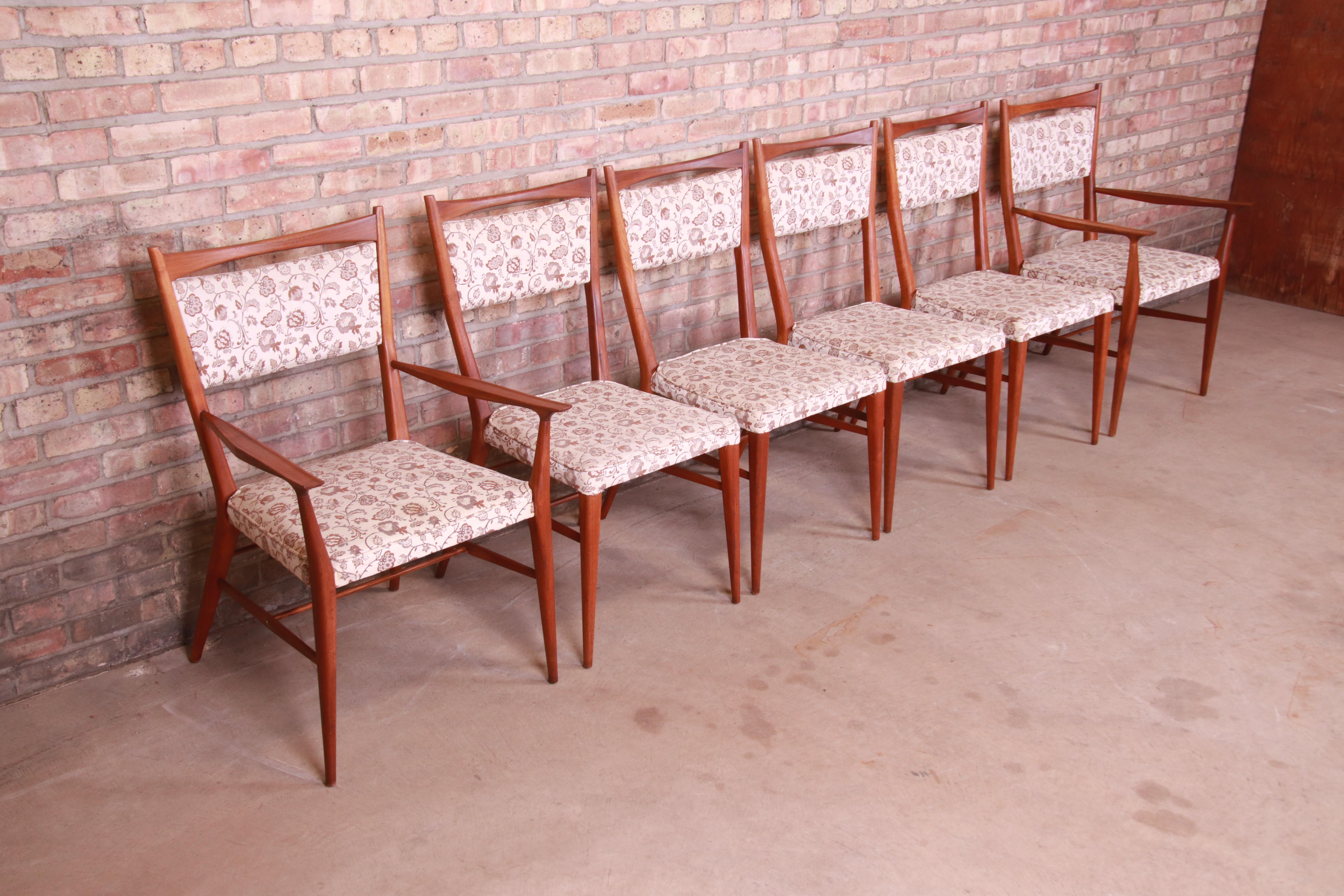 Paul McCobb for Directional Sculpted Walnut Dining Chairs, Set of Six In Good Condition For Sale In South Bend, IN