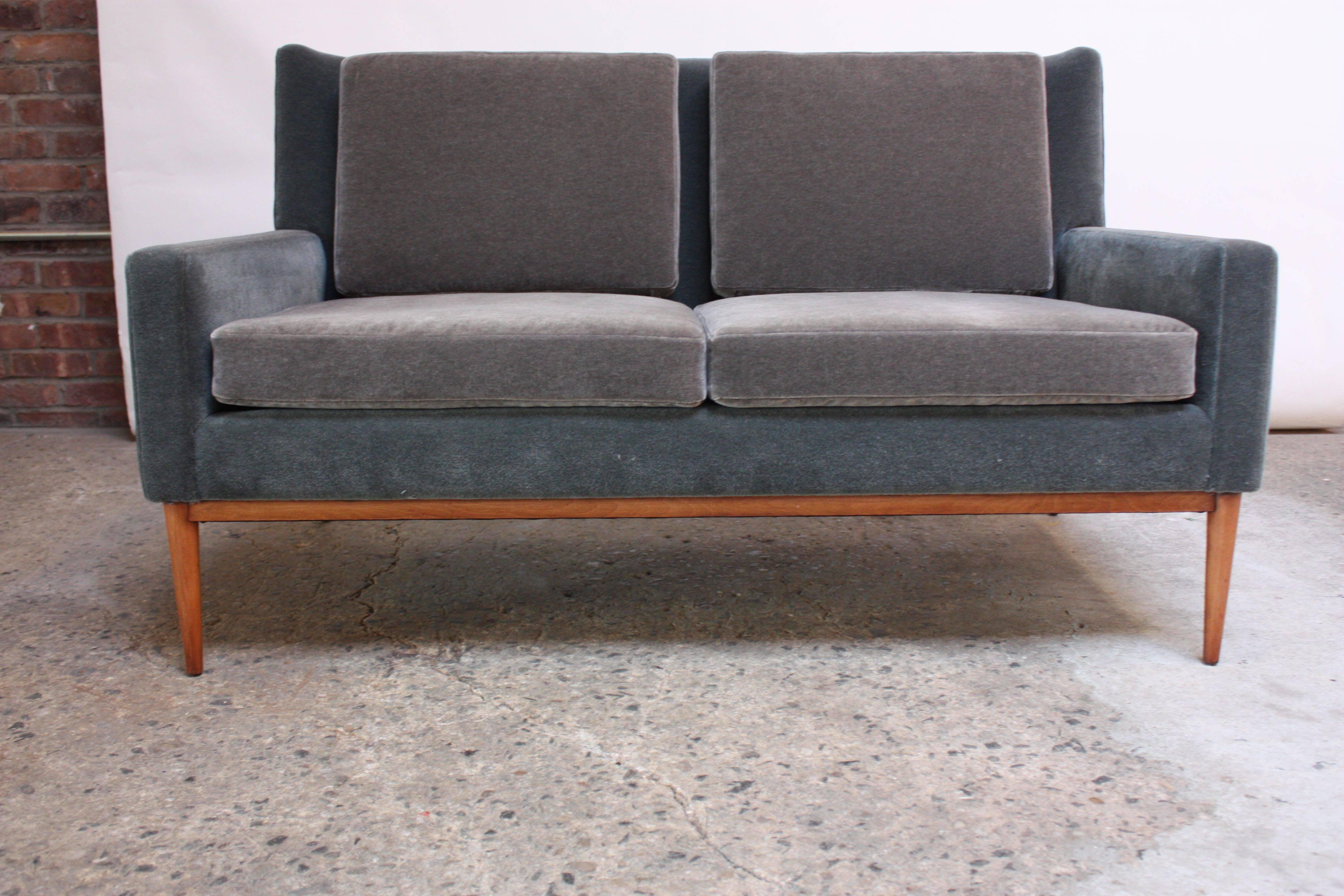 Paul McCobb for Directional Settee in Maple and Mohair In Excellent Condition In Brooklyn, NY
