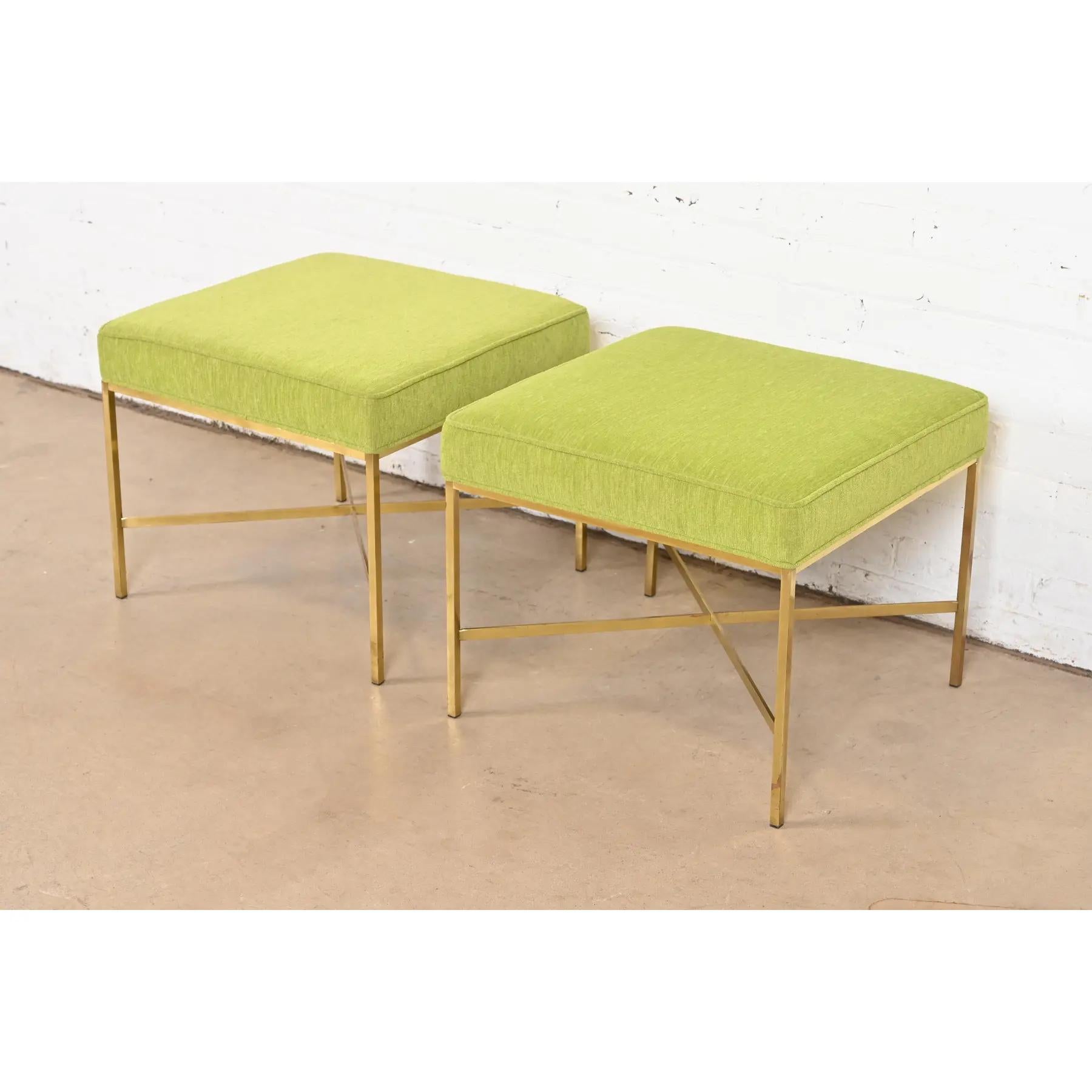 Americano Paul McCobb per Directional Sgabelli o pouf imbottiti e con base a X in ottone in vendita