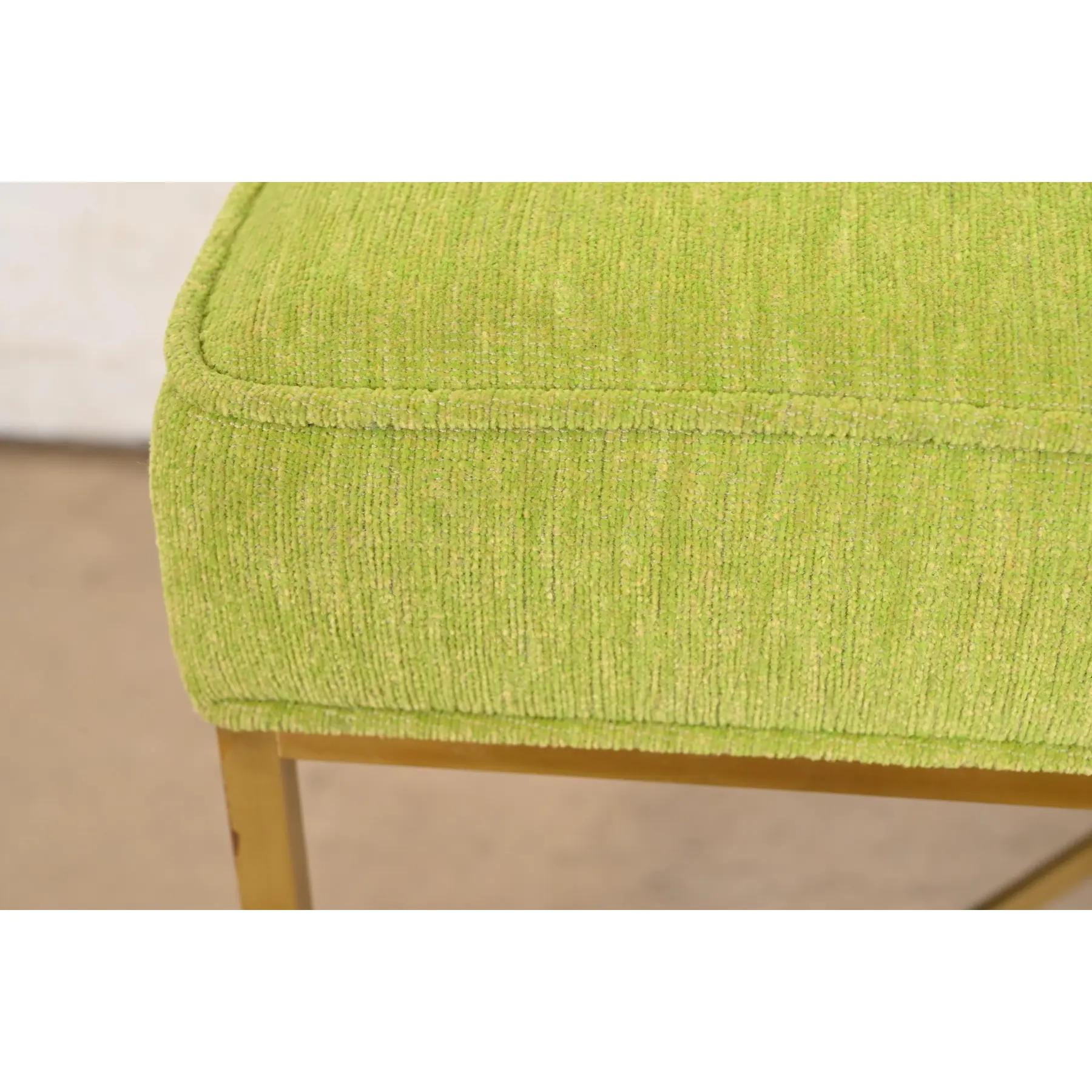 Paul McCobb per Directional Sgabelli o pouf imbottiti e con base a X in ottone in vendita 1