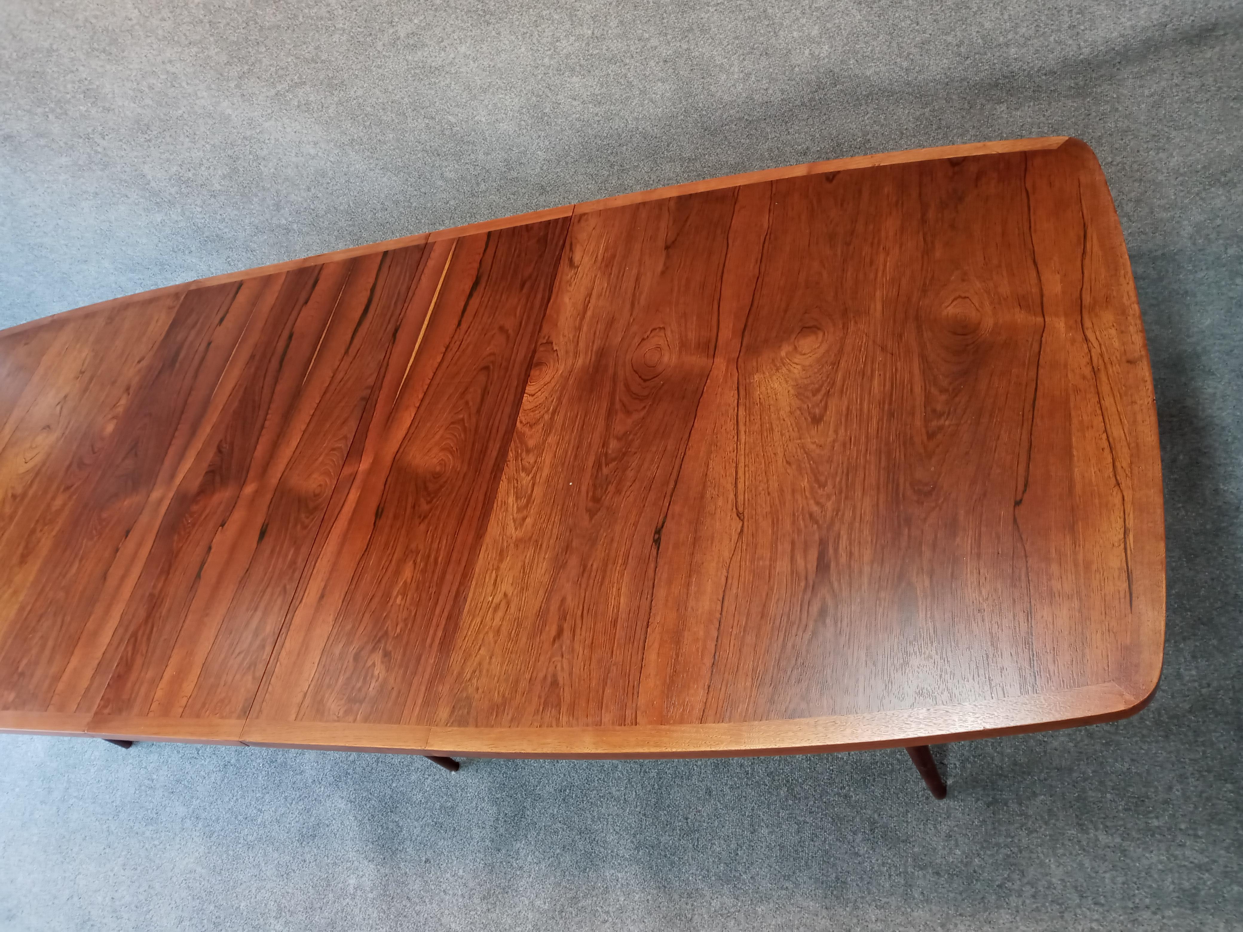 Paul McCobb for Lane Delineator Dining Table with 3 Inserts and Center Leg In Good Condition In Philadelphia, PA
