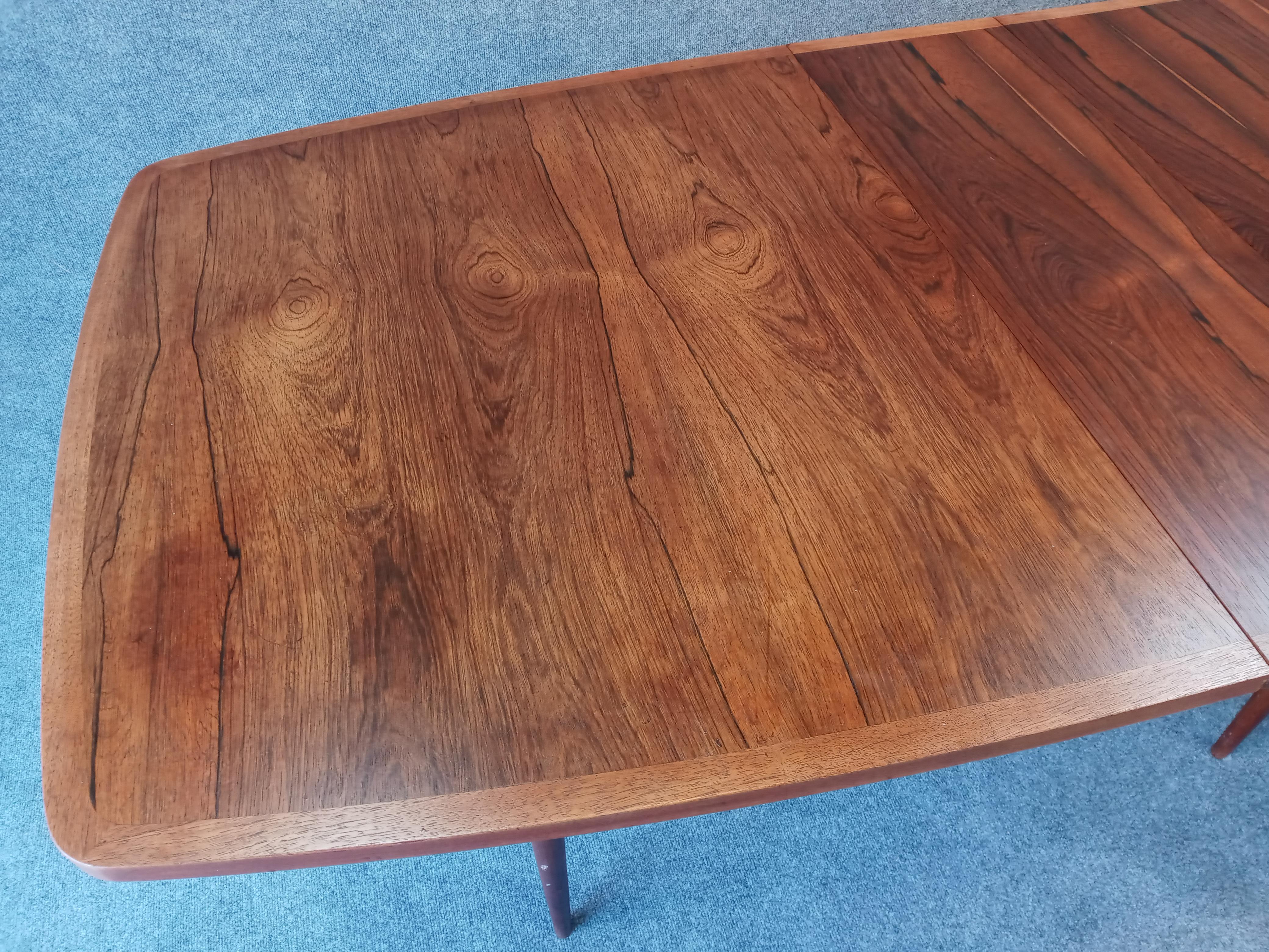 Rosewood Paul McCobb for Lane Delineator Dining Table with 3 Inserts and Center Leg