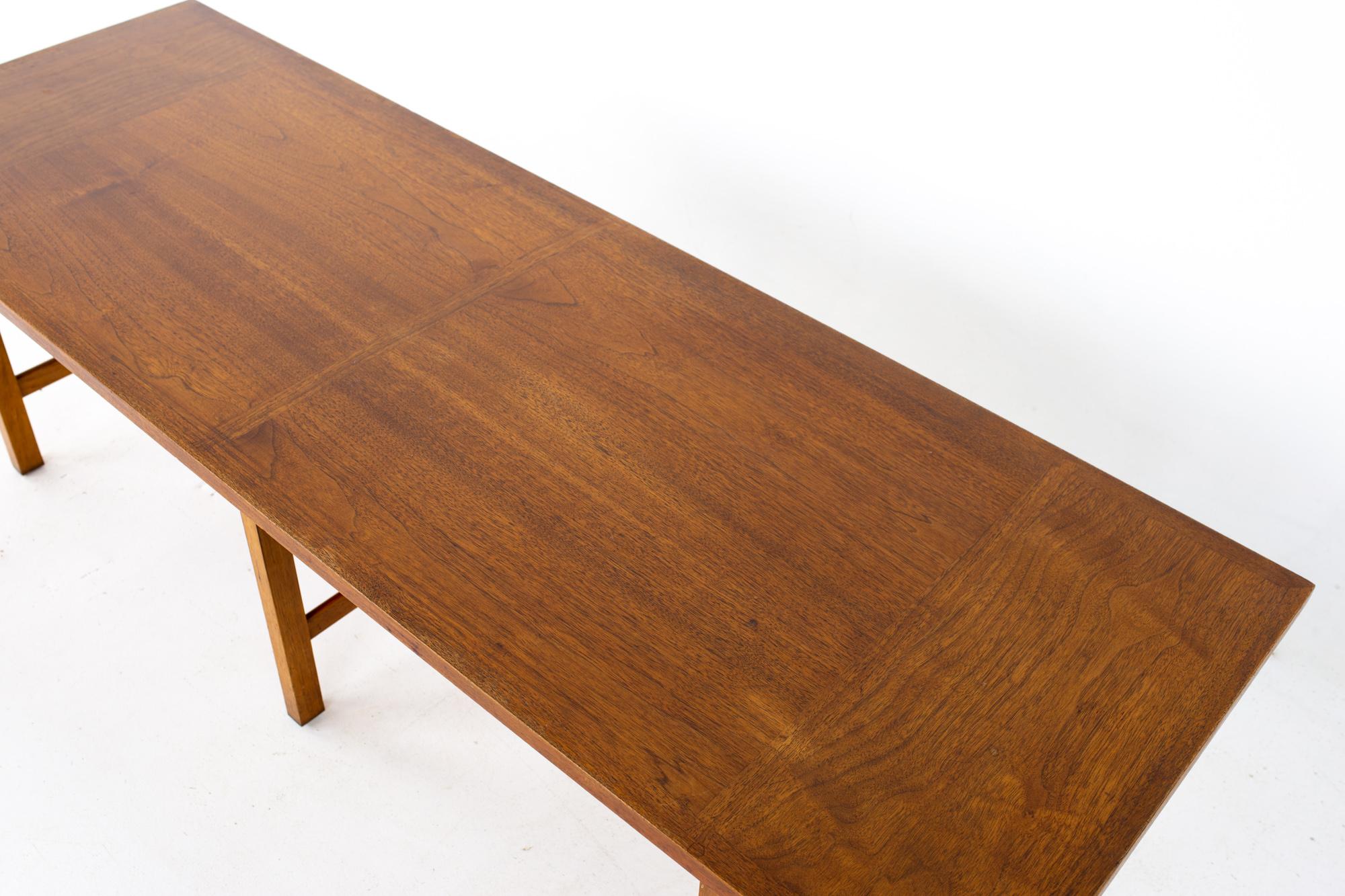 Paul McCobb for Lane Delineator Mid Century Walnut Coffee Table For Sale 3