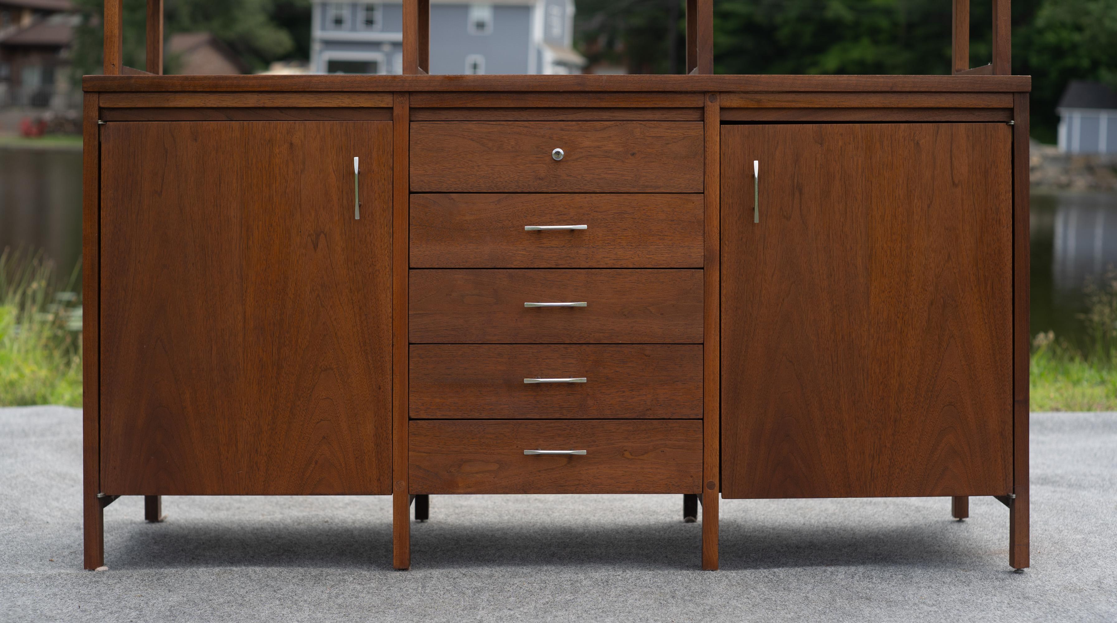 Paul McCobb for Lane Delineator Walnut & Rosewood Cabinet & Bookshelf 271-62/63 For Sale 3
