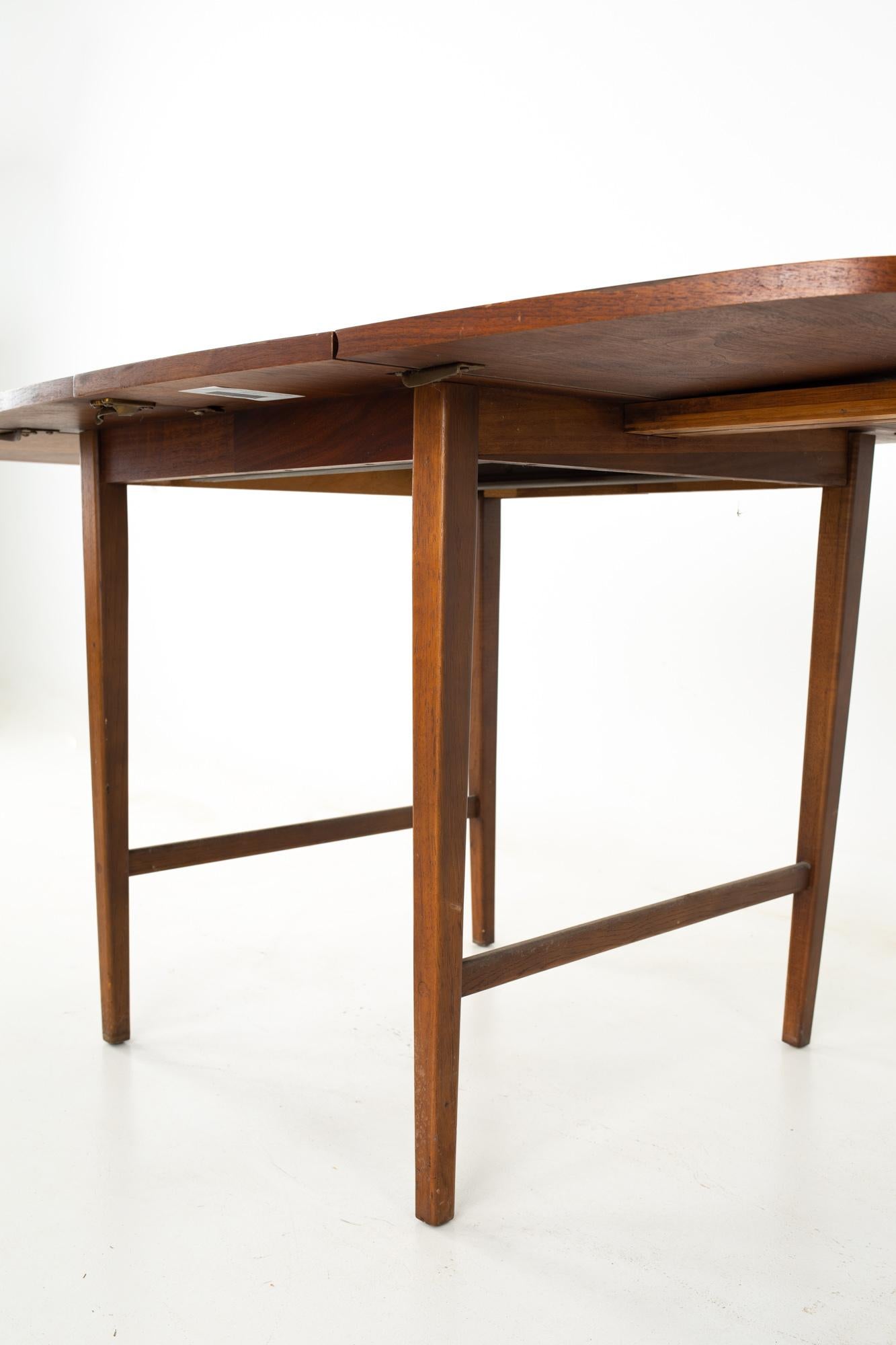 Paul McCobb for Lane Mid Century Walnut Drop-Leaf Dining Table For Sale 3
