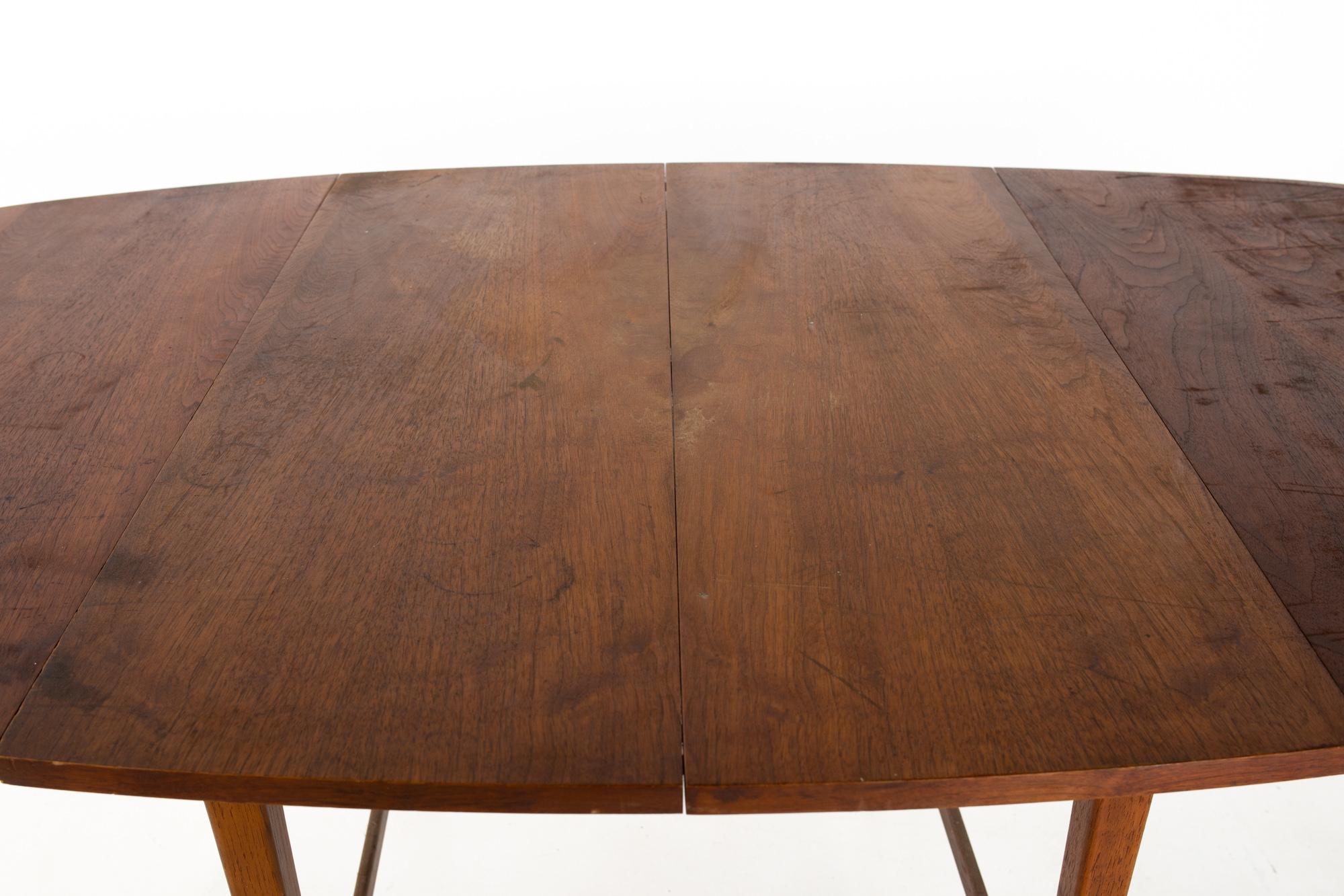 Paul McCobb for Lane Mid Century Walnut Drop-Leaf Dining Table For Sale 2