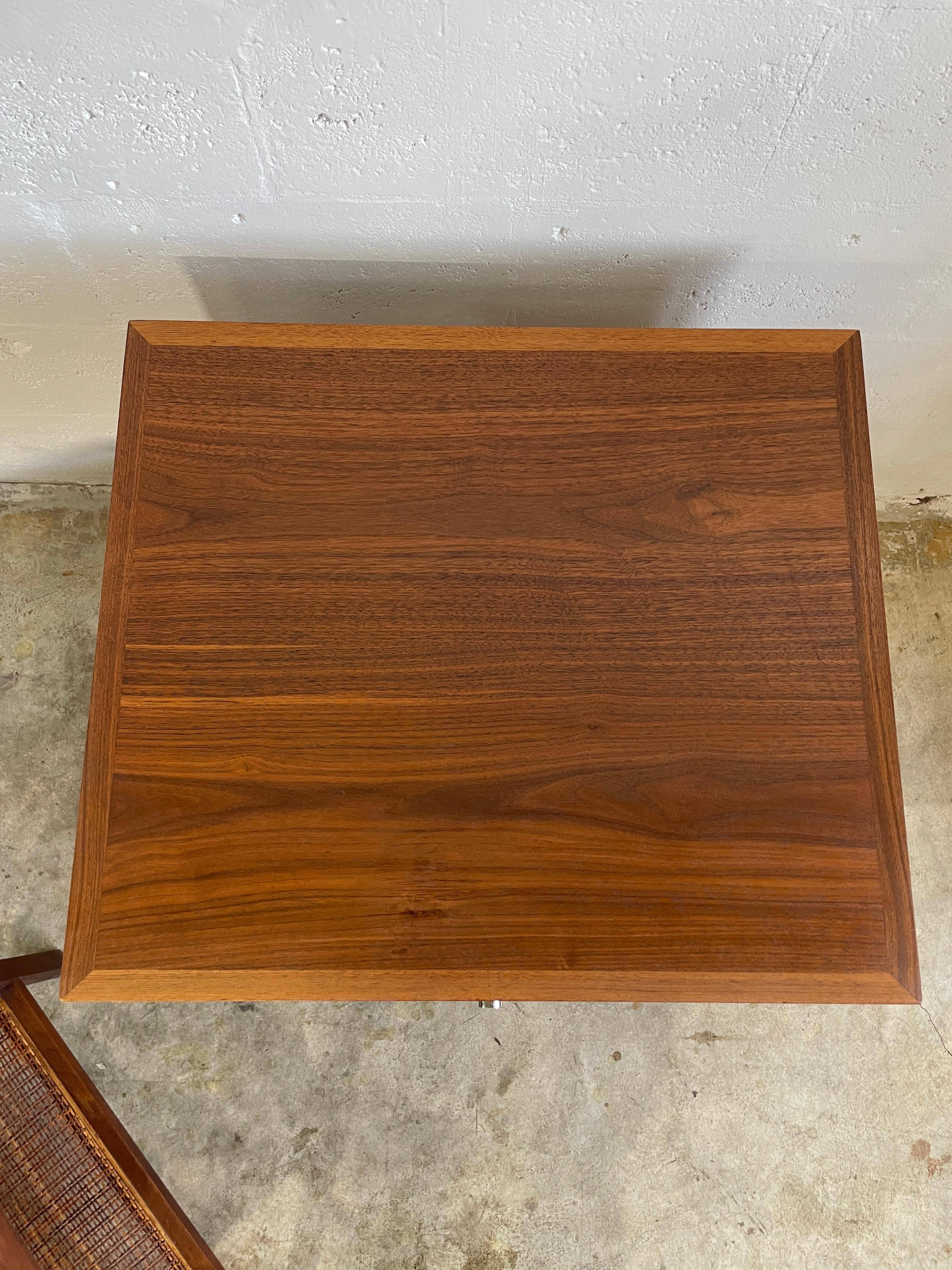 Paul McCobb pour Lane Tables d'appoint Modernes du milieu du siècle dernier Bon état - En vente à Fort Lauderdale, FL