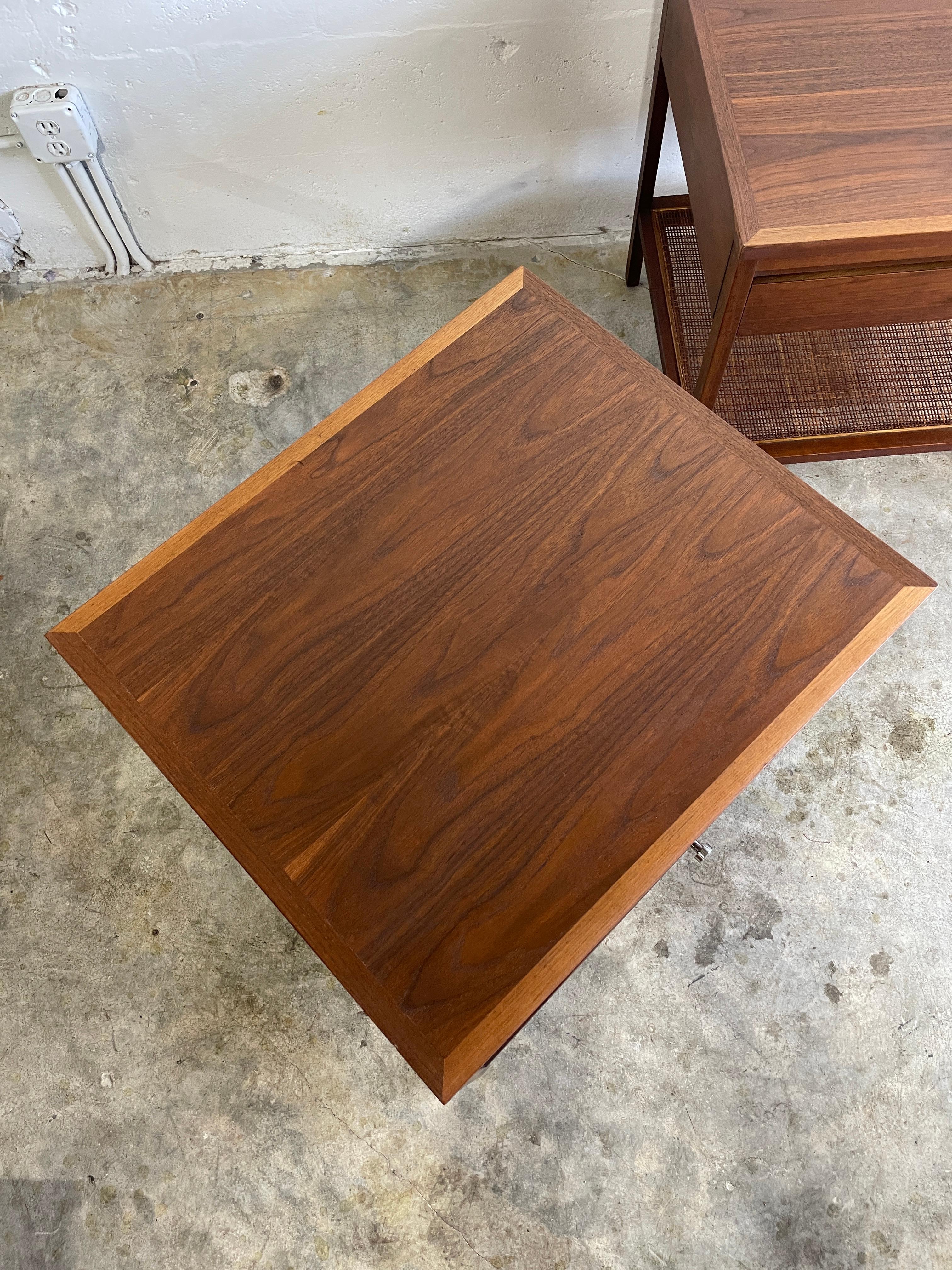 20ième siècle Paul McCobb pour Lane Tables d'appoint Modernes du milieu du siècle dernier en vente