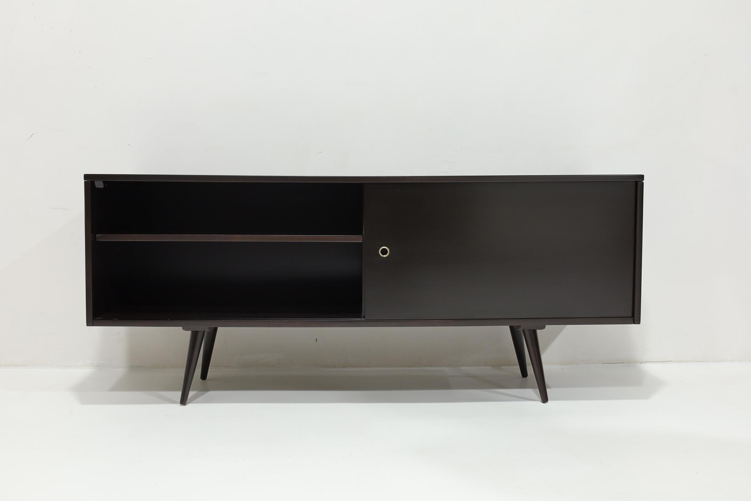 Mid-Century Modern Paul McCobb for Planner Group Espresso-Stained Credenza For Sale