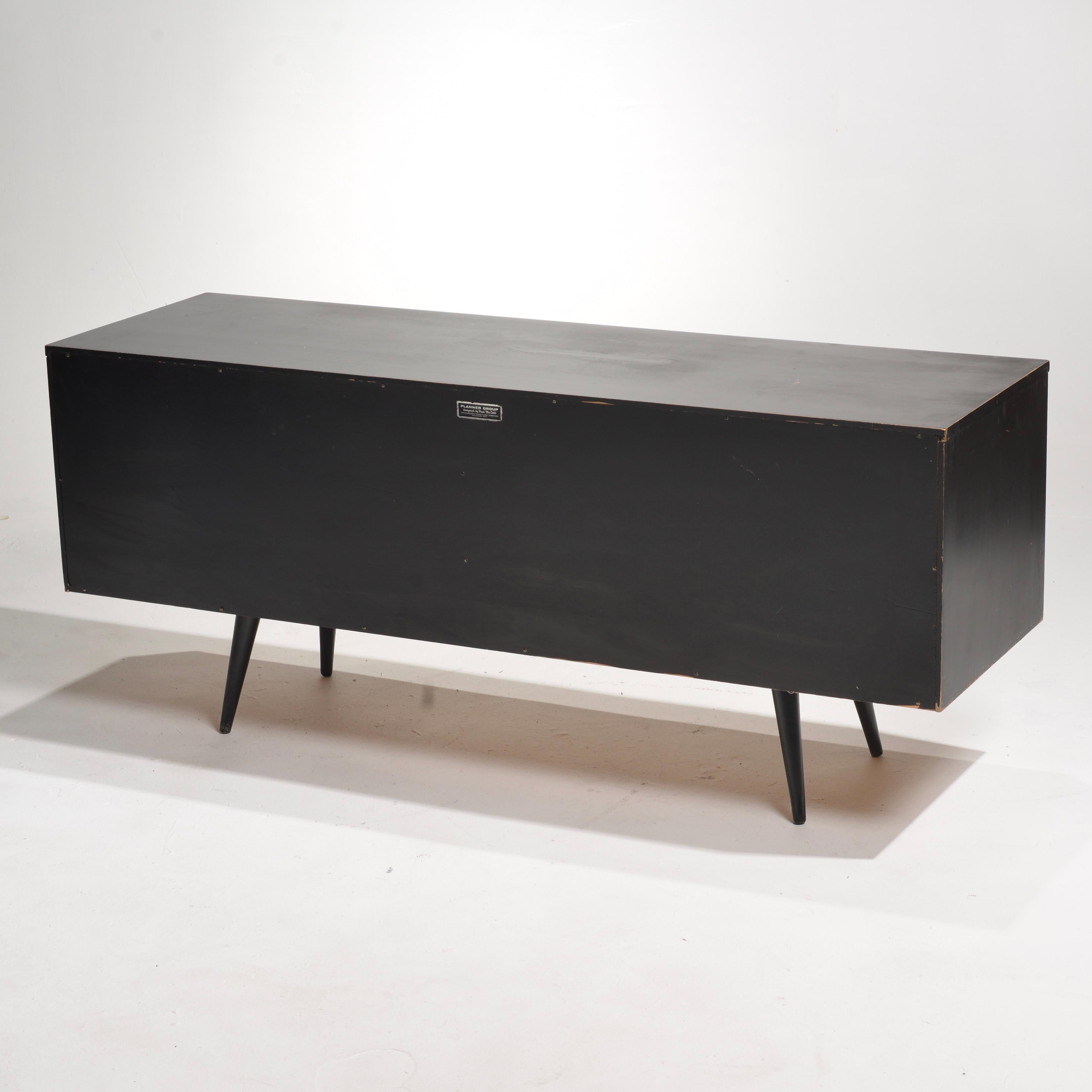 Paul McCobb per Planner Group Credenza bassa di metà secolo in lacca nera in vendita 8