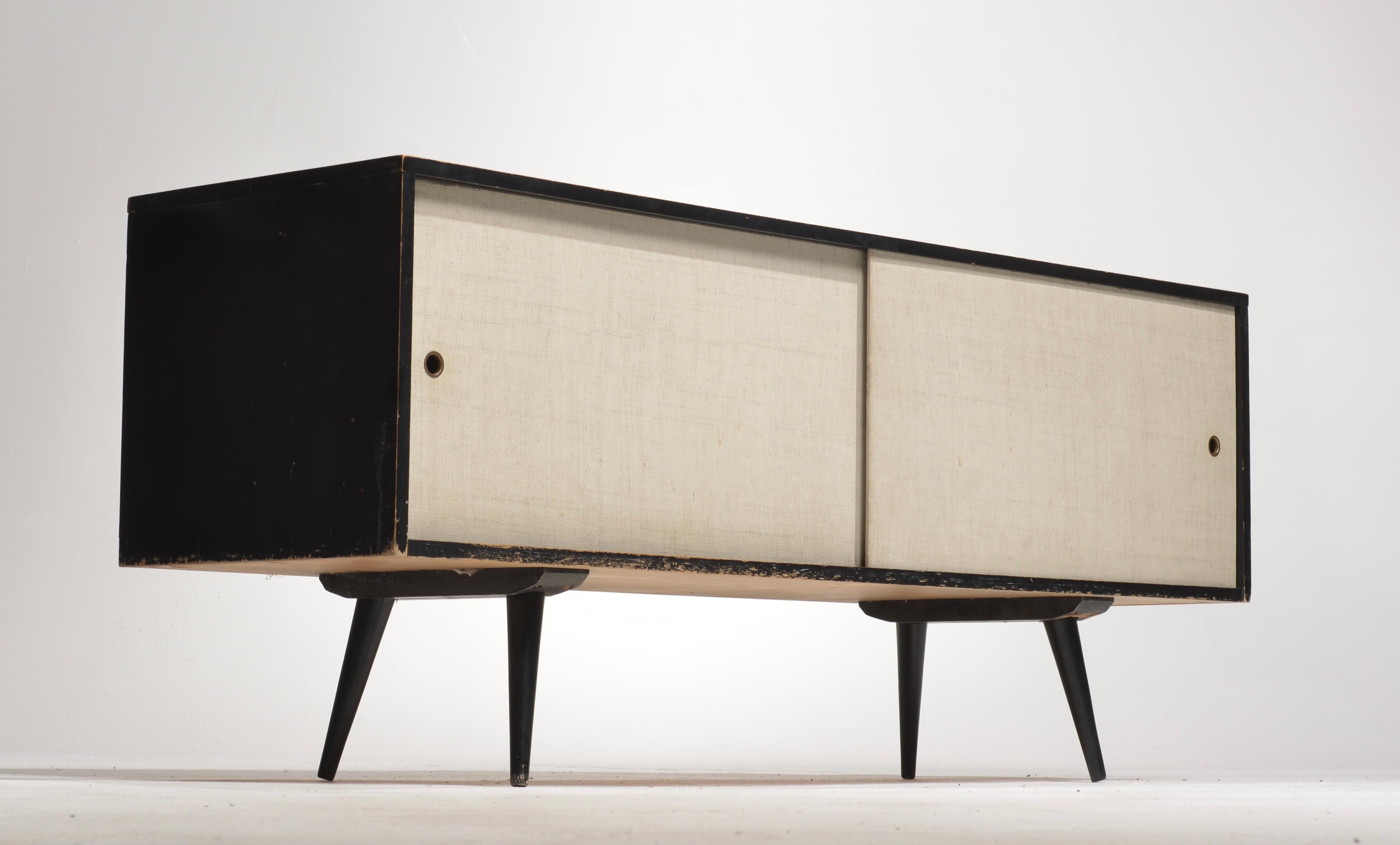 Paul McCobb for Planner Group Mid Century Black Lacquer Low Credenza For Sale 1