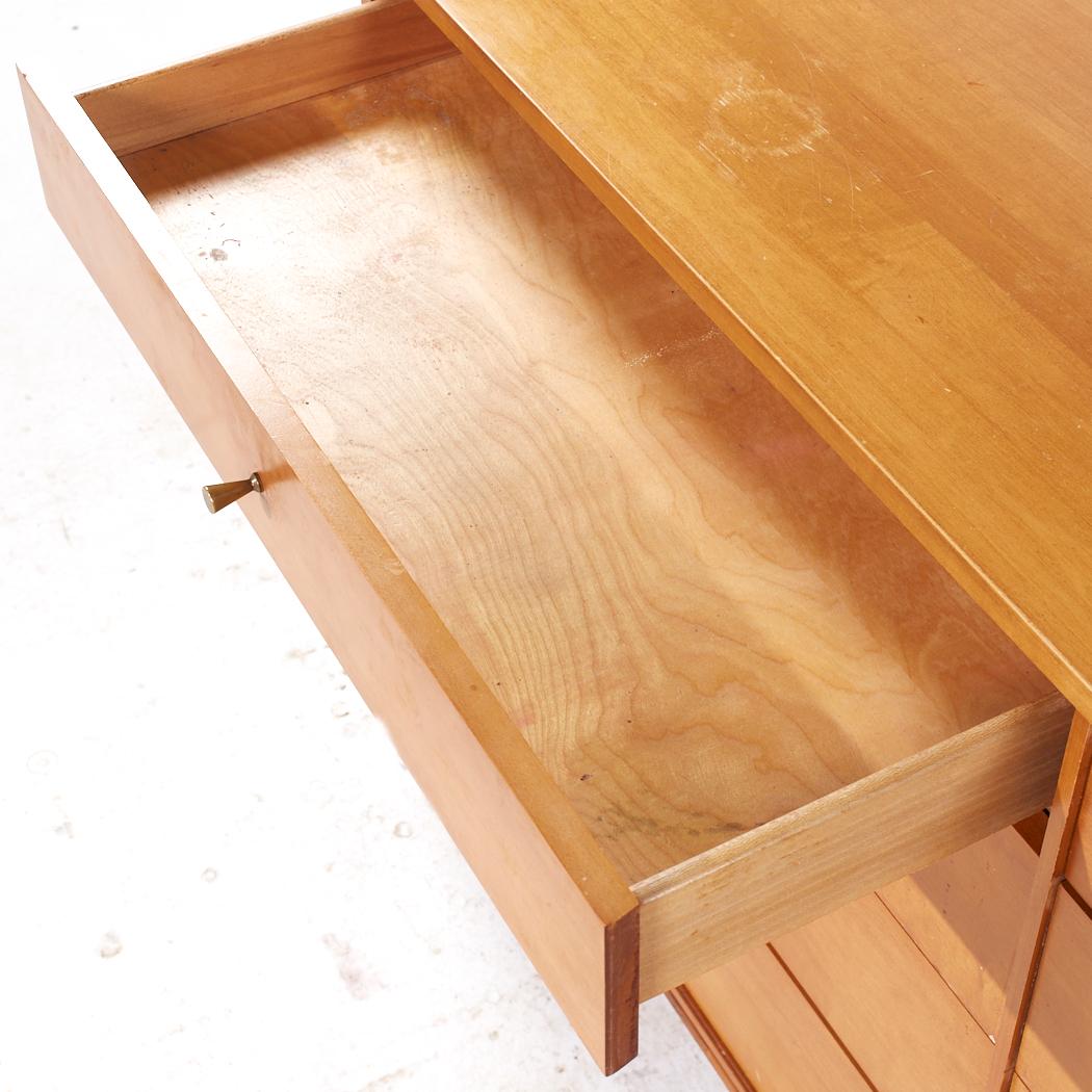 Paul McCobb for Planner Group Mid Century Lowboy Dresser For Sale 1