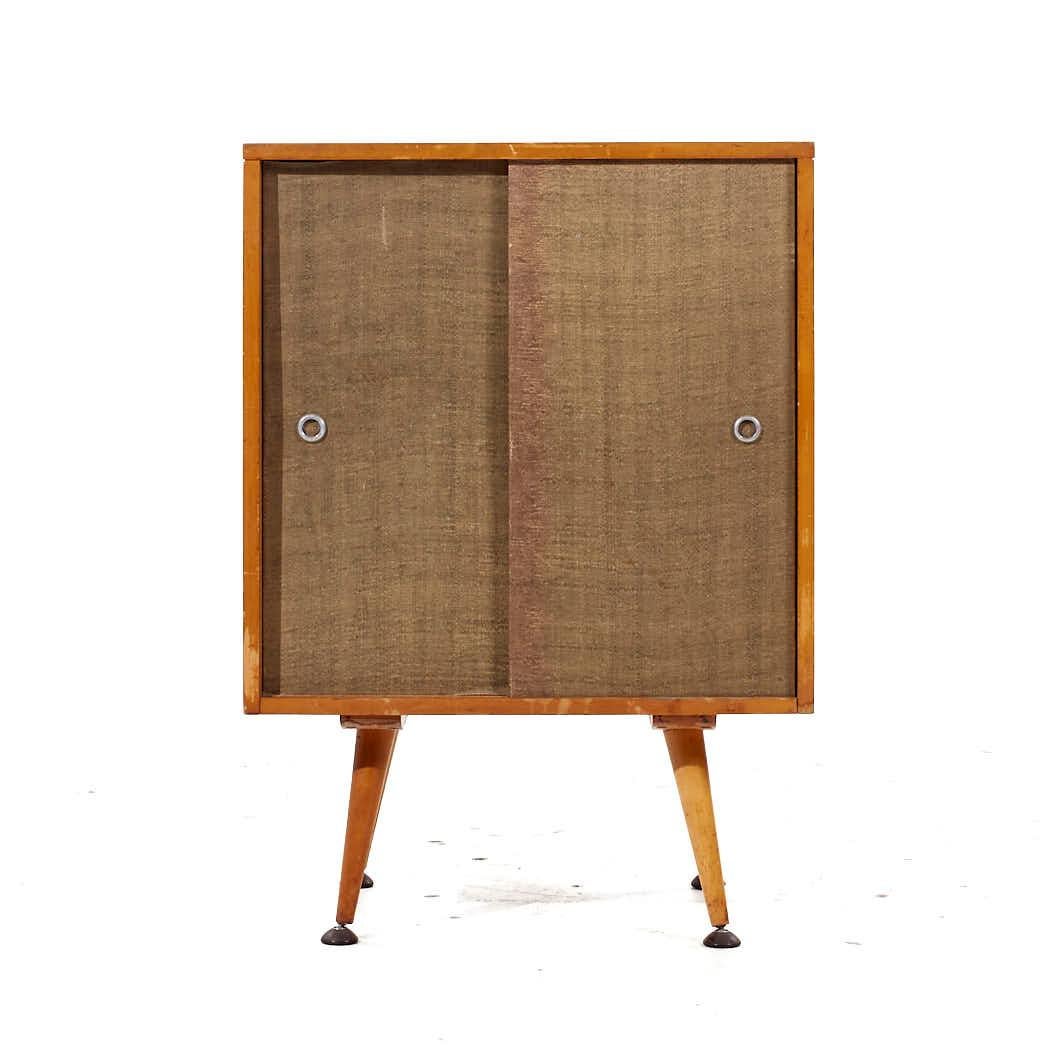 Paul McCobb for Planner Group Mid Century Sliding Door Cabinet For Sale ...