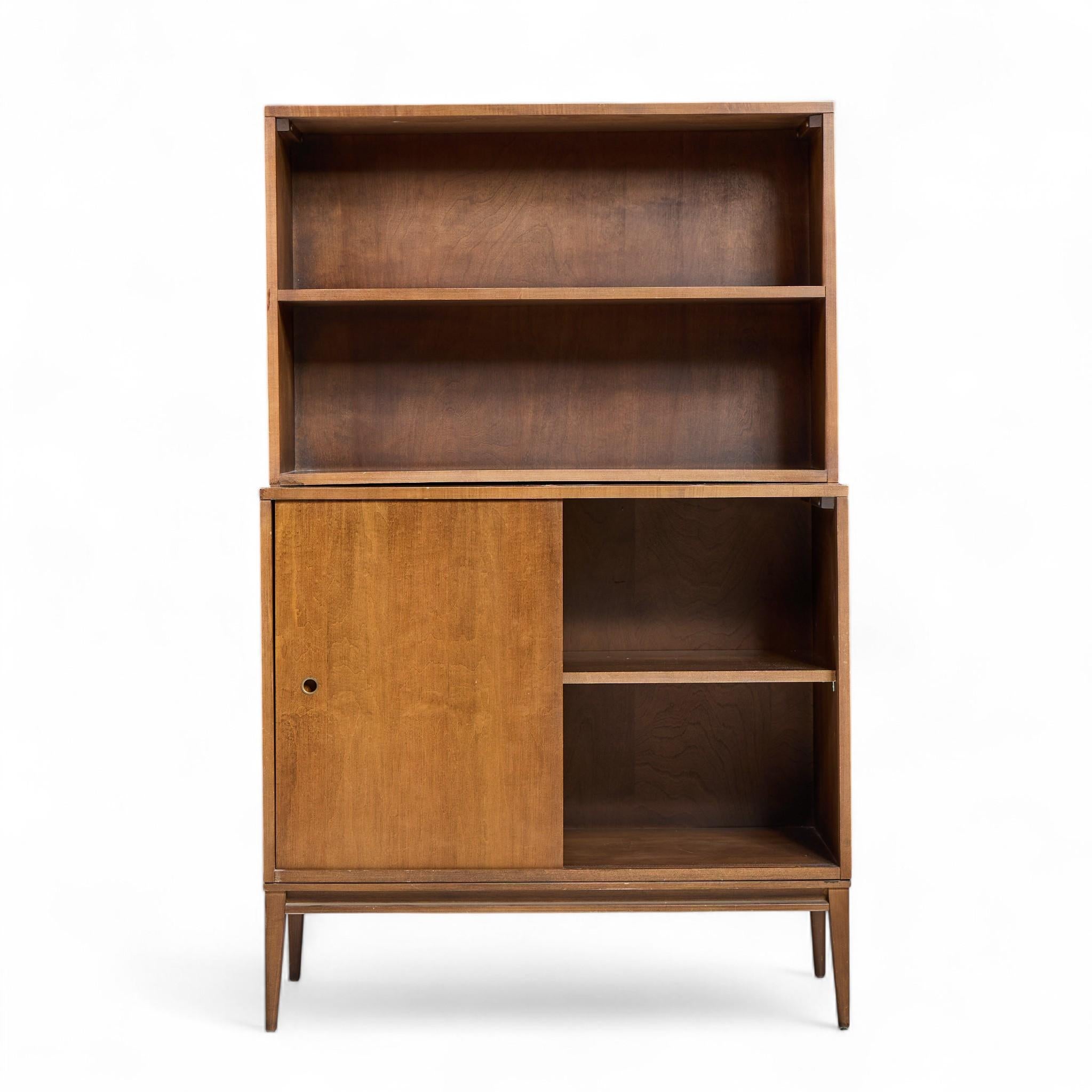 Paul McCobb for Planner Group Armoire à portes coulissantes avec huche, style milieu de siècle - Paire en vente 3