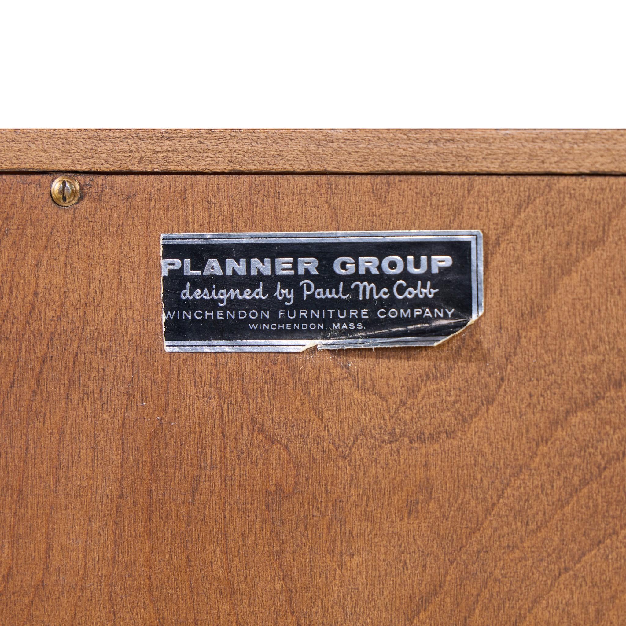 Paul McCobb for Planner Group Armoire à portes coulissantes avec huche, style milieu de siècle - Paire en vente 7