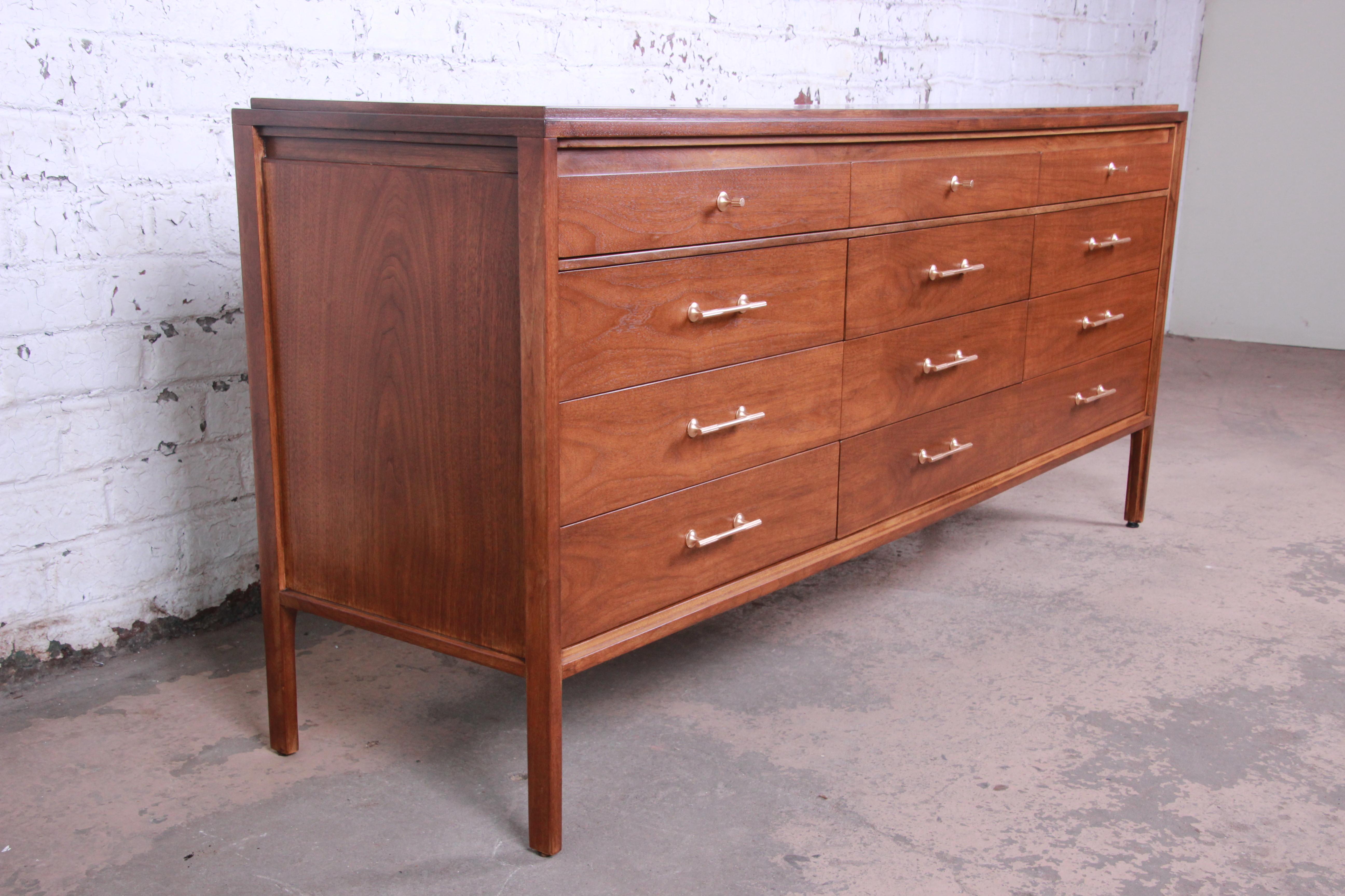 American Paul McCobb for Widdicomb Grand Rapids Collection Twelve-Drawer Walnut Dresser