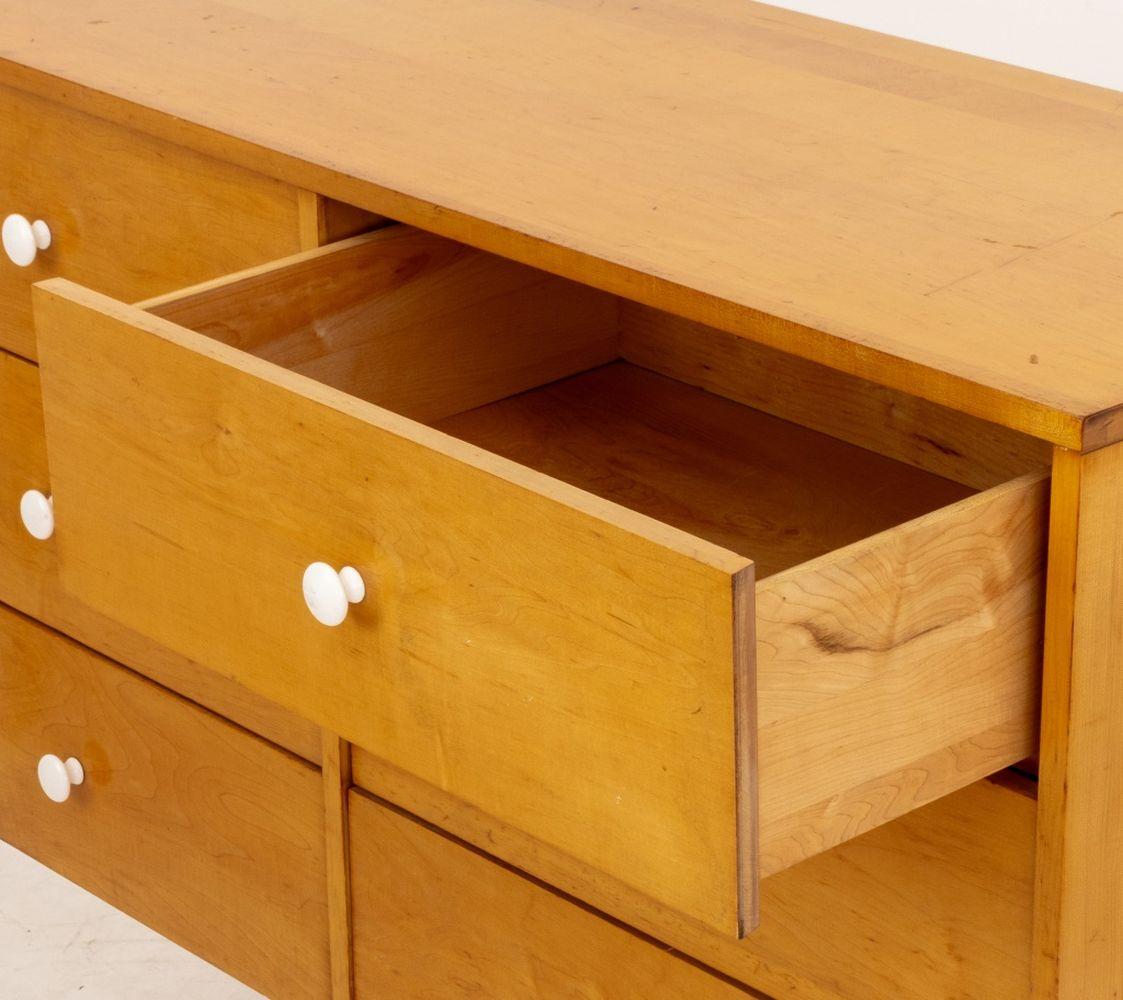 Americano Paul McCobb per Winchendon Cassettone in legno biondo in vendita