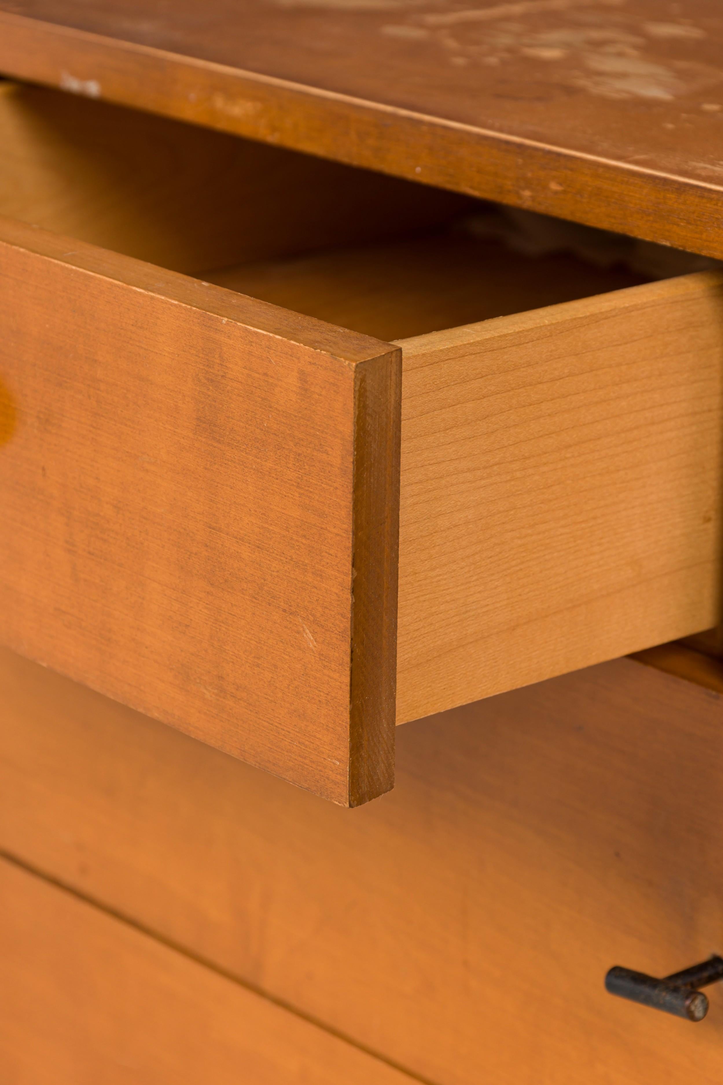Mid-Century moderno Paul McCobb per Winchendon Furniture Company Server a 20 cassetti (Planner Group) in vendita