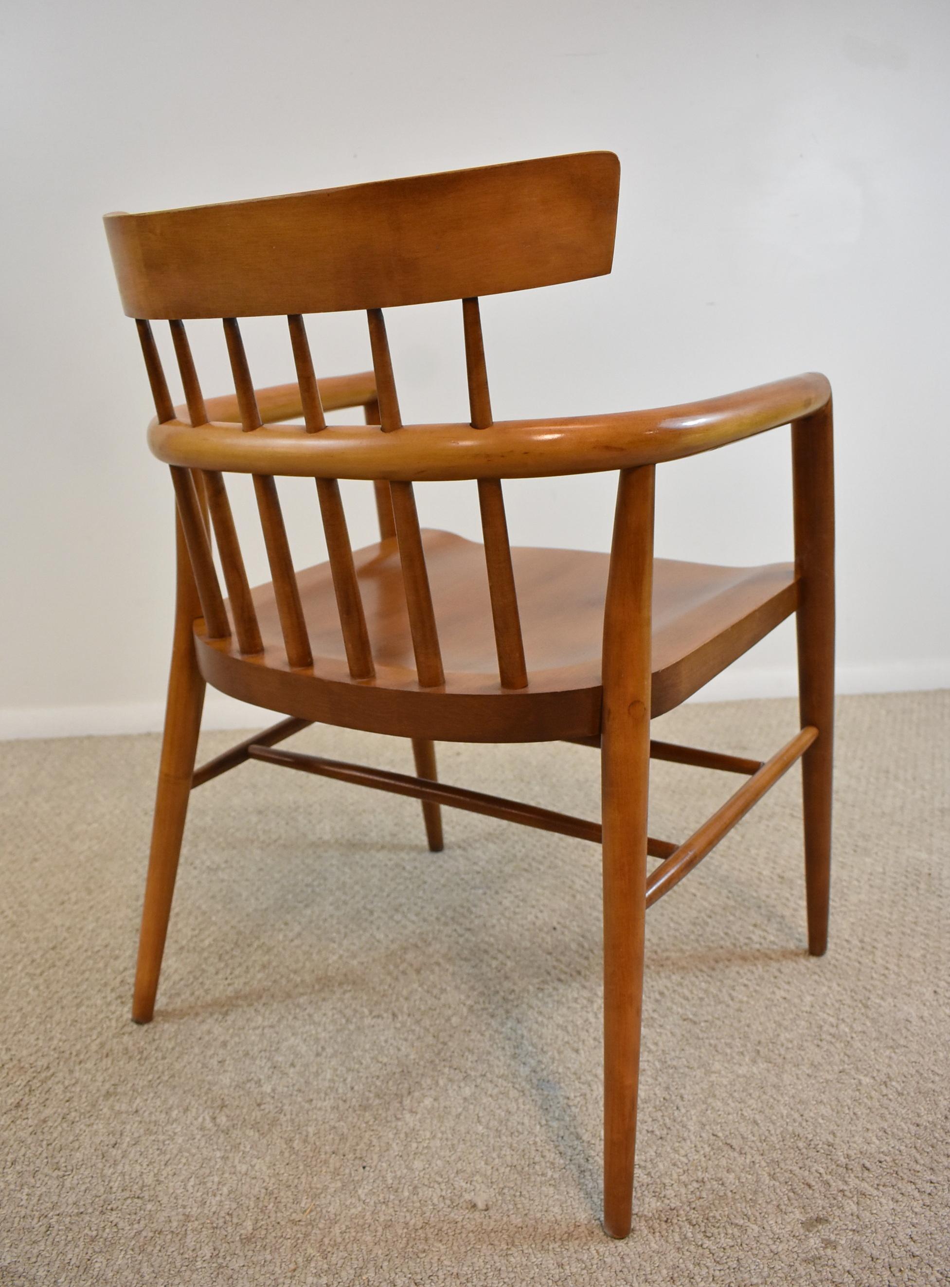 Modern Paul McCobb For Winchendon Furniture Maple Spindle Back Arm Chair