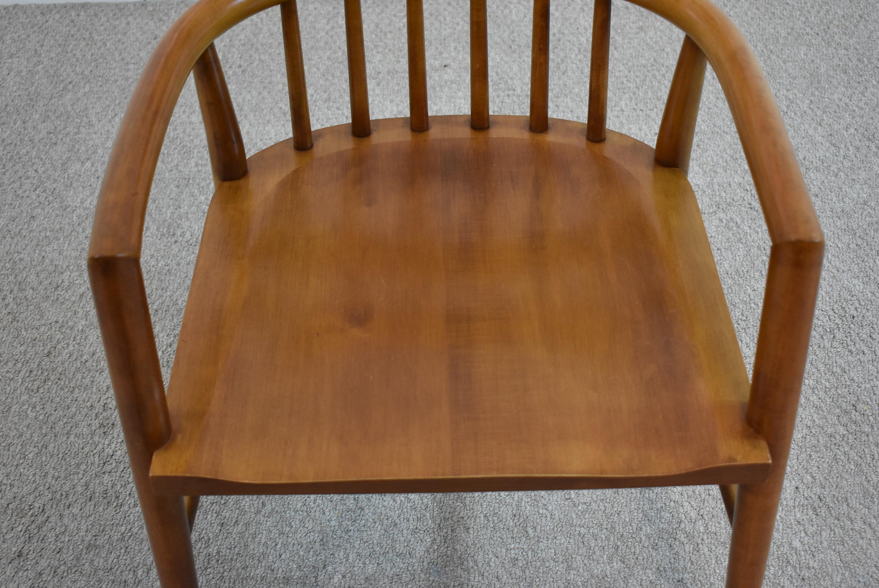 Paul McCobb For Winchendon Furniture Maple Spindle Back Arm Chair In Good Condition In Toledo, OH