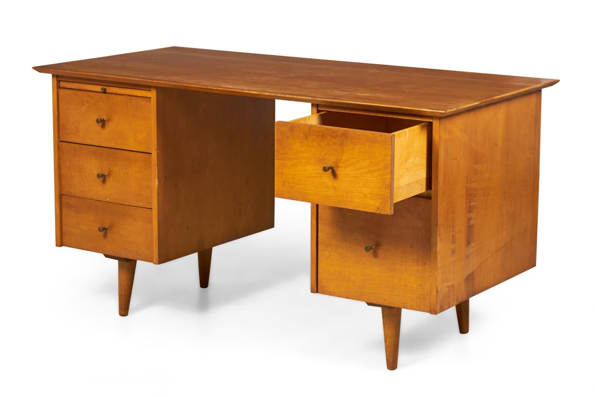 Paul McCobb for Winchendon Maple Double Pedestal Desk For Sale 3
