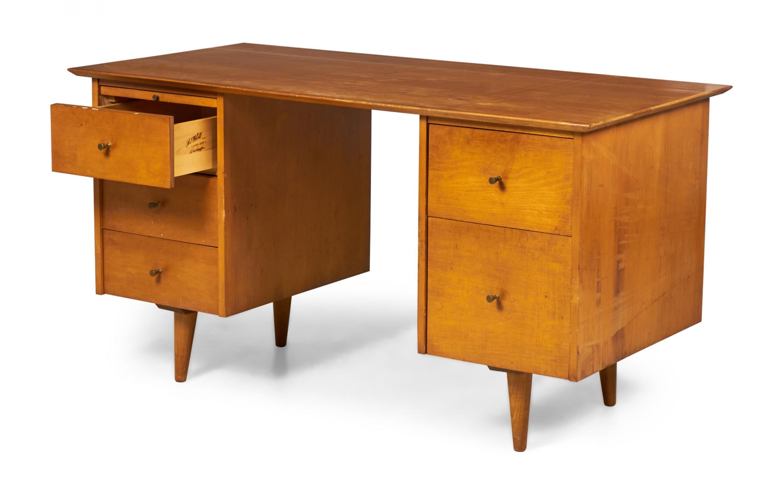 Paul McCobb for Winchendon Maple Double Pedestal Desk For Sale 1