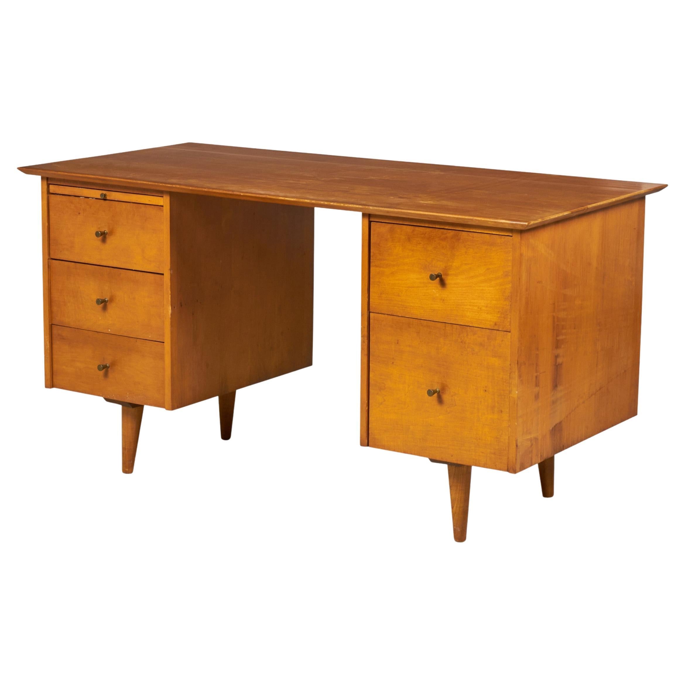 Paul McCobb for Winchendon Maple Double Pedestal Desk For Sale