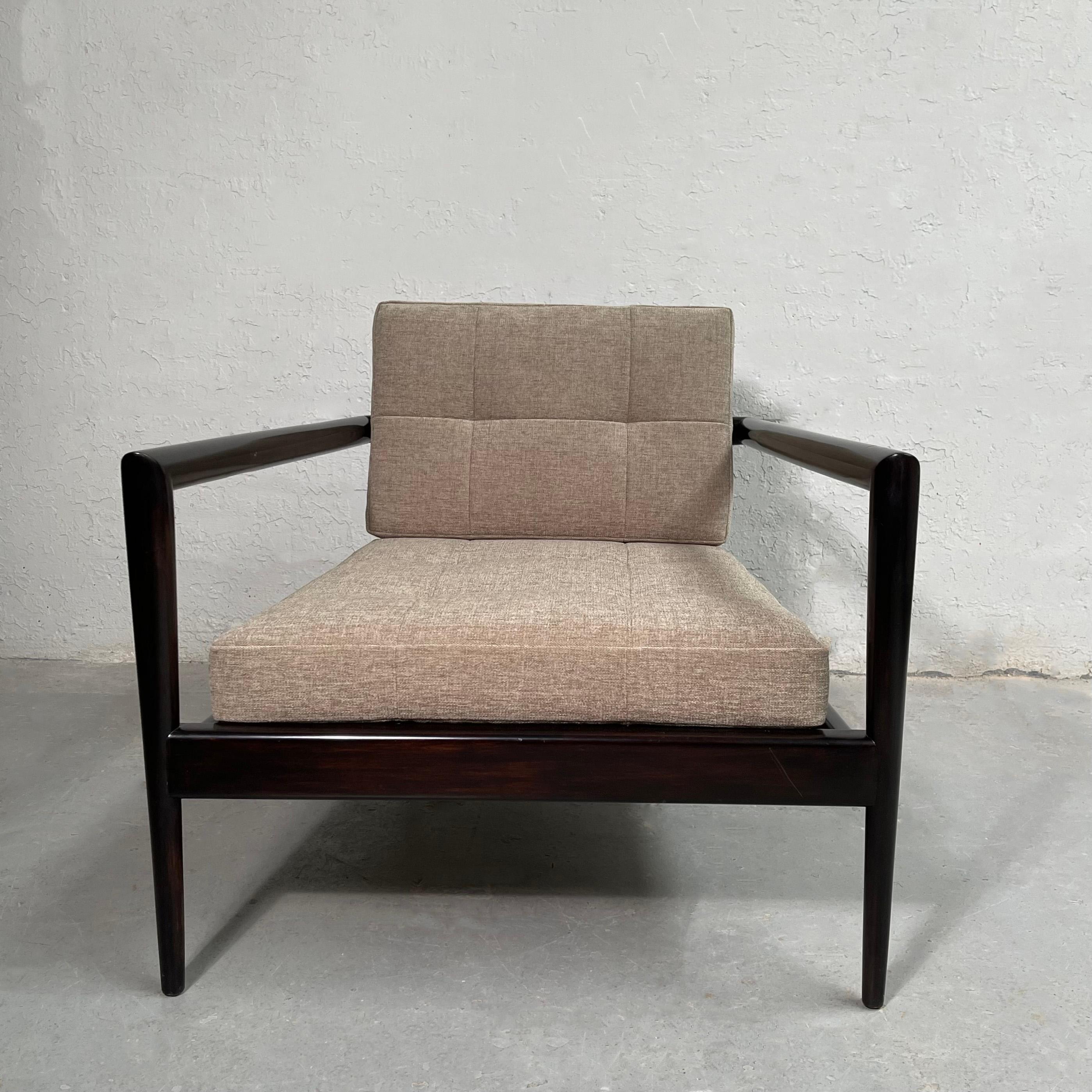Paul McCobb für Winchendon Ahorn Spindle Back Lounge Chair (20. Jahrhundert) im Angebot