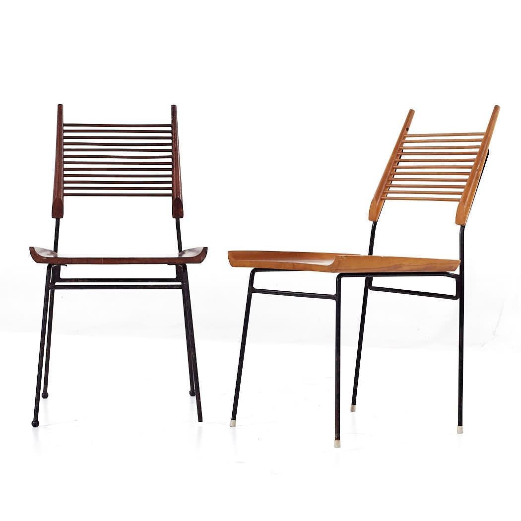 Mid-Century Modern Paul McCobb for Winchendon MCM Maple and Iron Model 1533 Shovel Chair - Pair For Sale