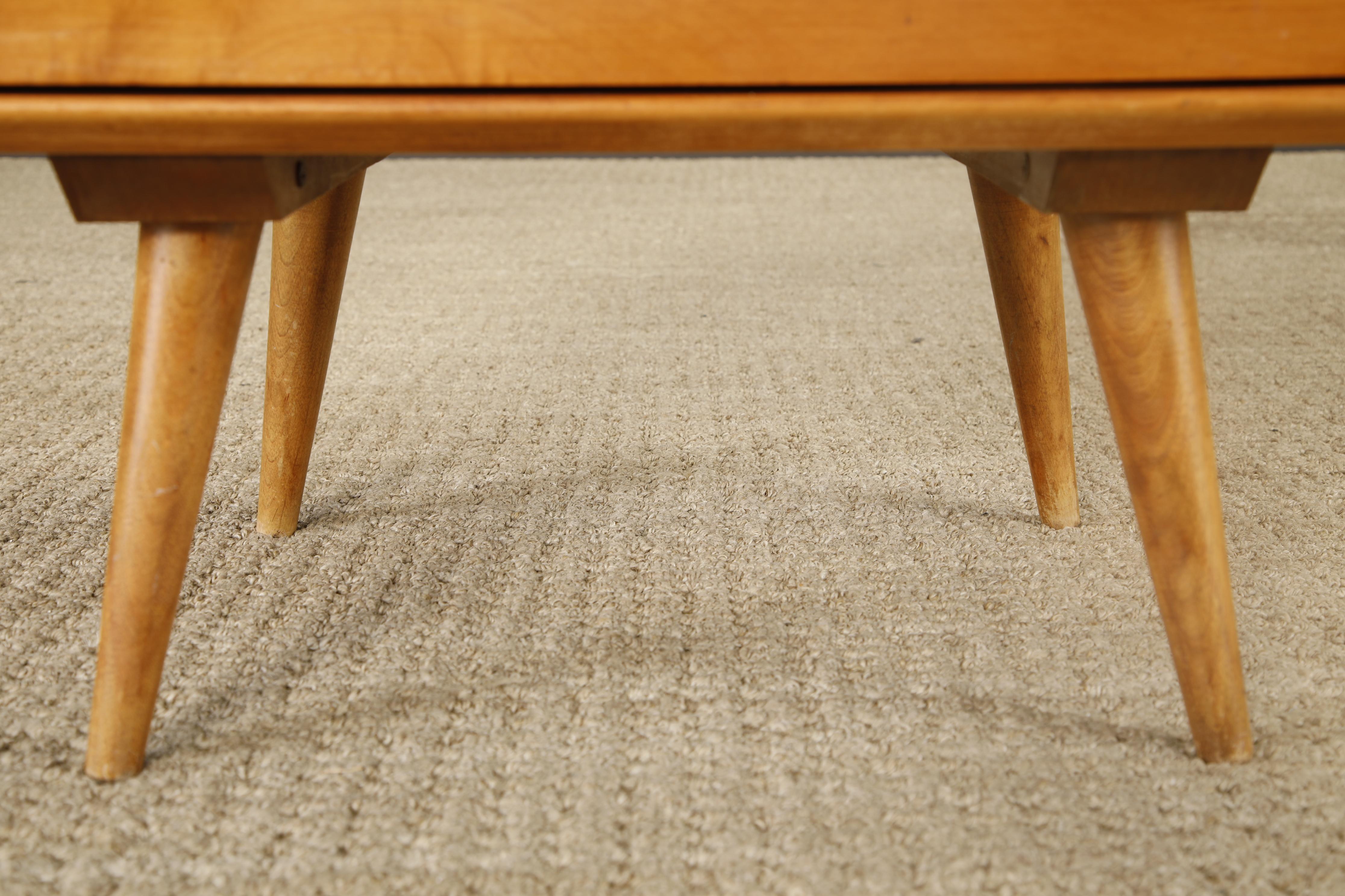 Paul McCobb pour Winchendon Planner Group Table de nuit / table d'appoint, années 1950, signée en vente 4