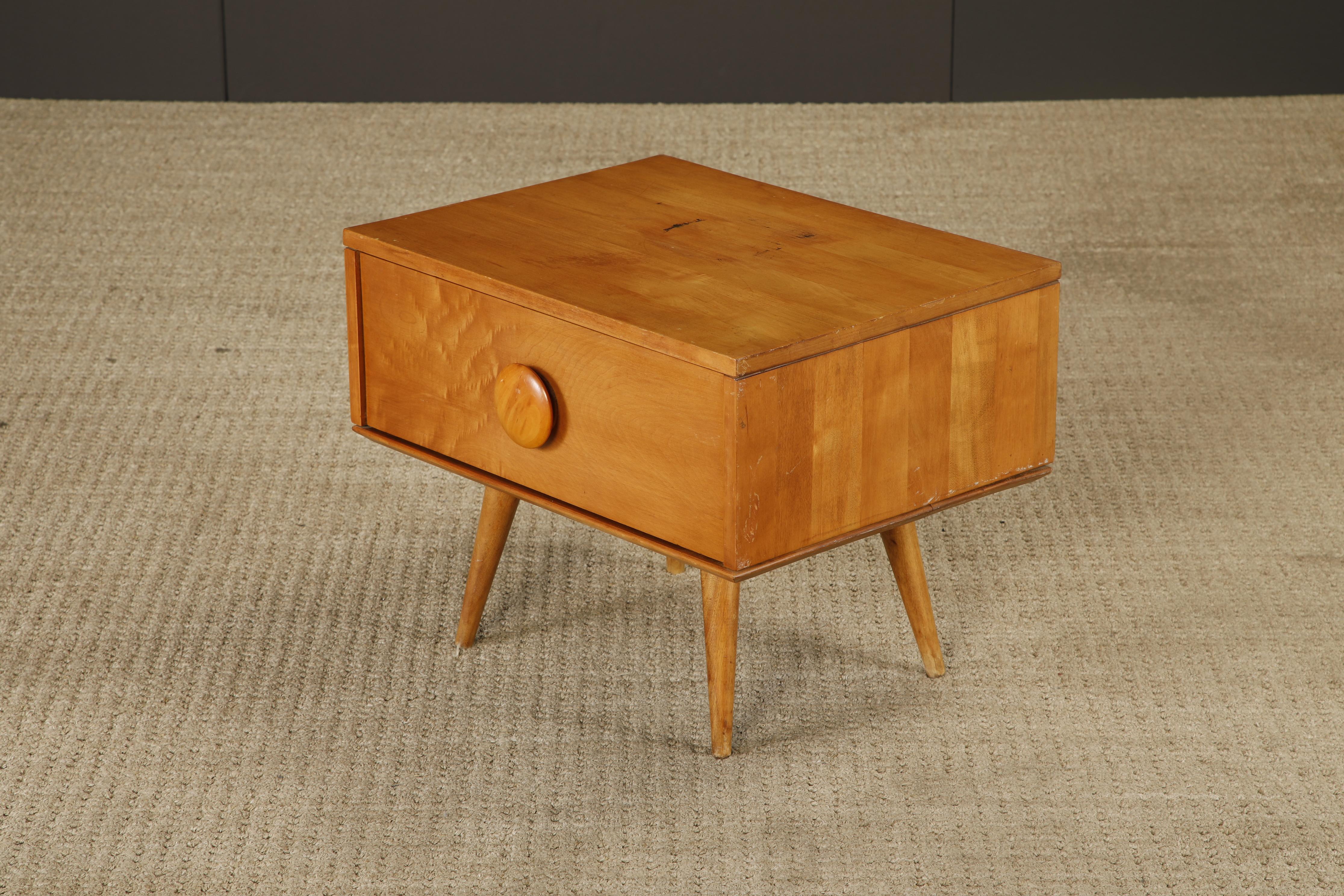 Paul McCobb pour Winchendon Planner Group Table de nuit / table d'appoint, années 1950, signée en vente 2