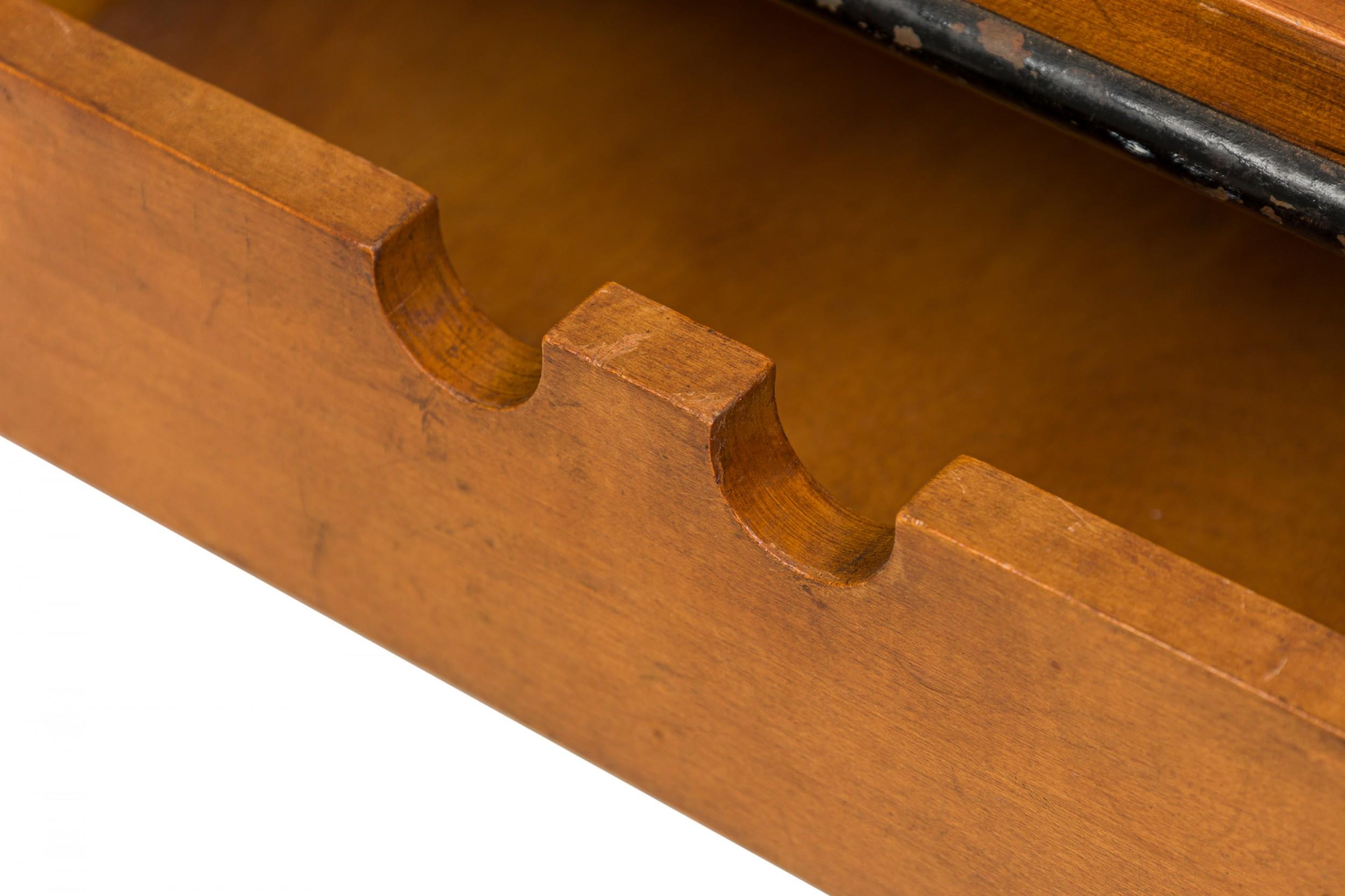 Table basse Planner de Paul McCobb pour Winchendon en bois et fer à deux tiroirs en vente 5
