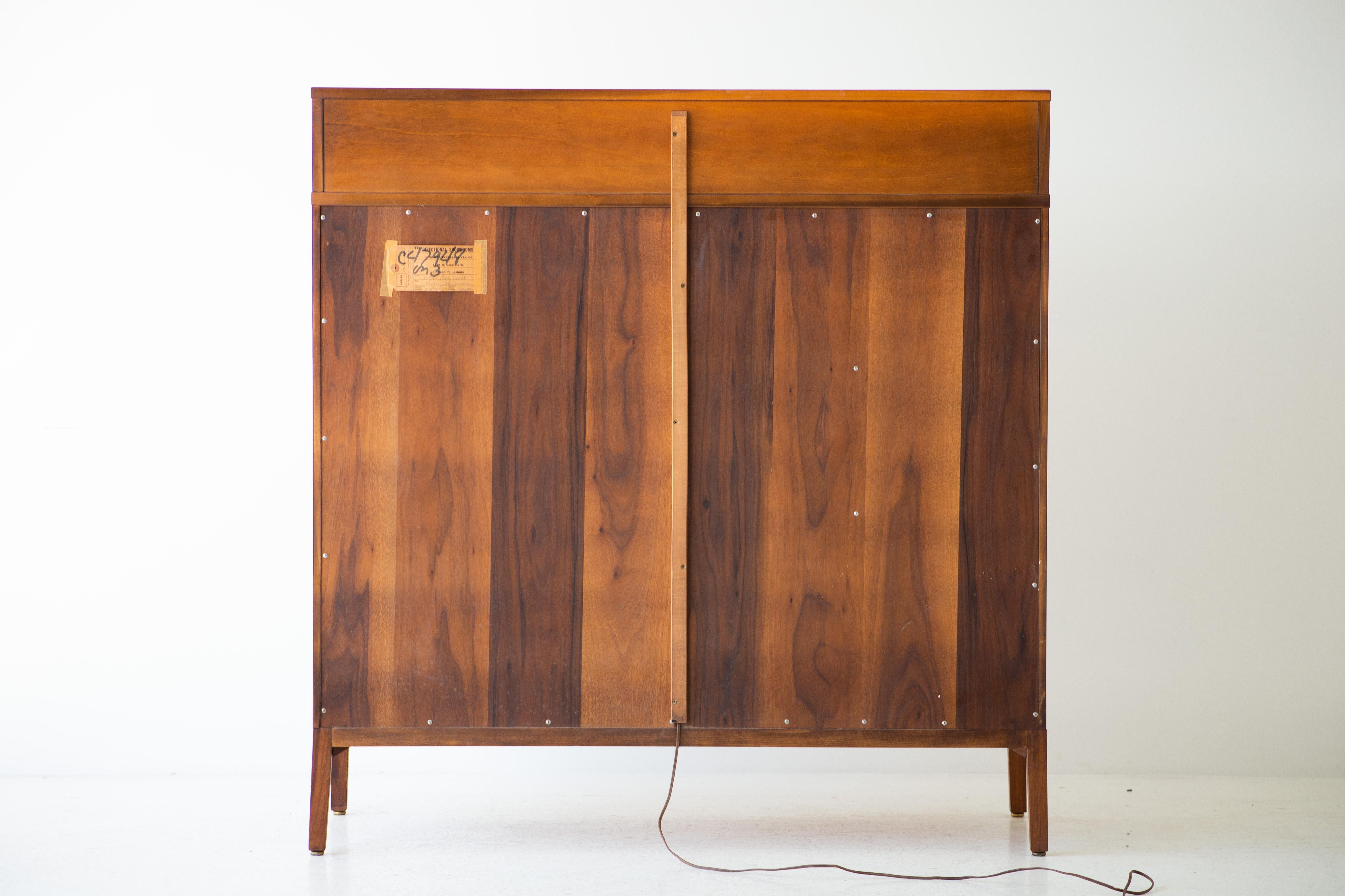 Mid-20th Century Paul McCobb Gentleman's Chest for Calvin Furniture : Irwin Collection