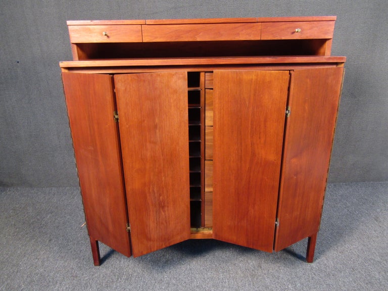 Paul McCobb Gentleman's Chest Irwin Collection for Calvin Furniture 6