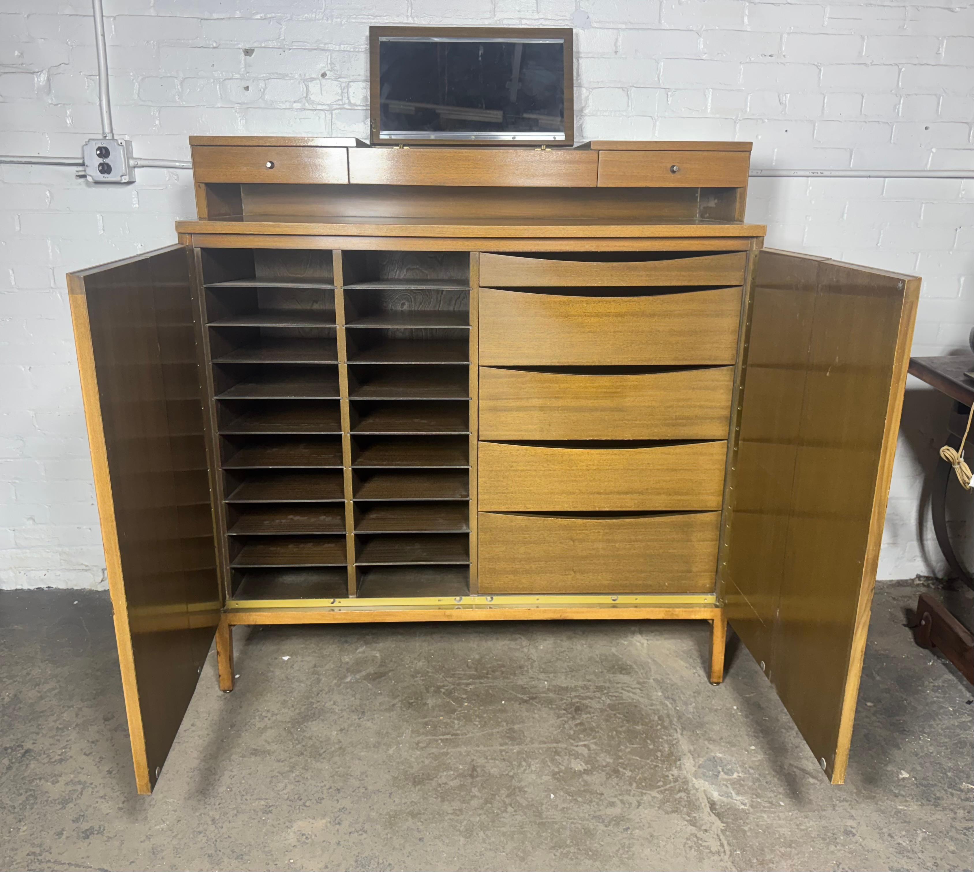 Americano Cassapanca alta da uomo Paul McCobb Irwin Furniture per Calvin Furniture, 1956 in vendita