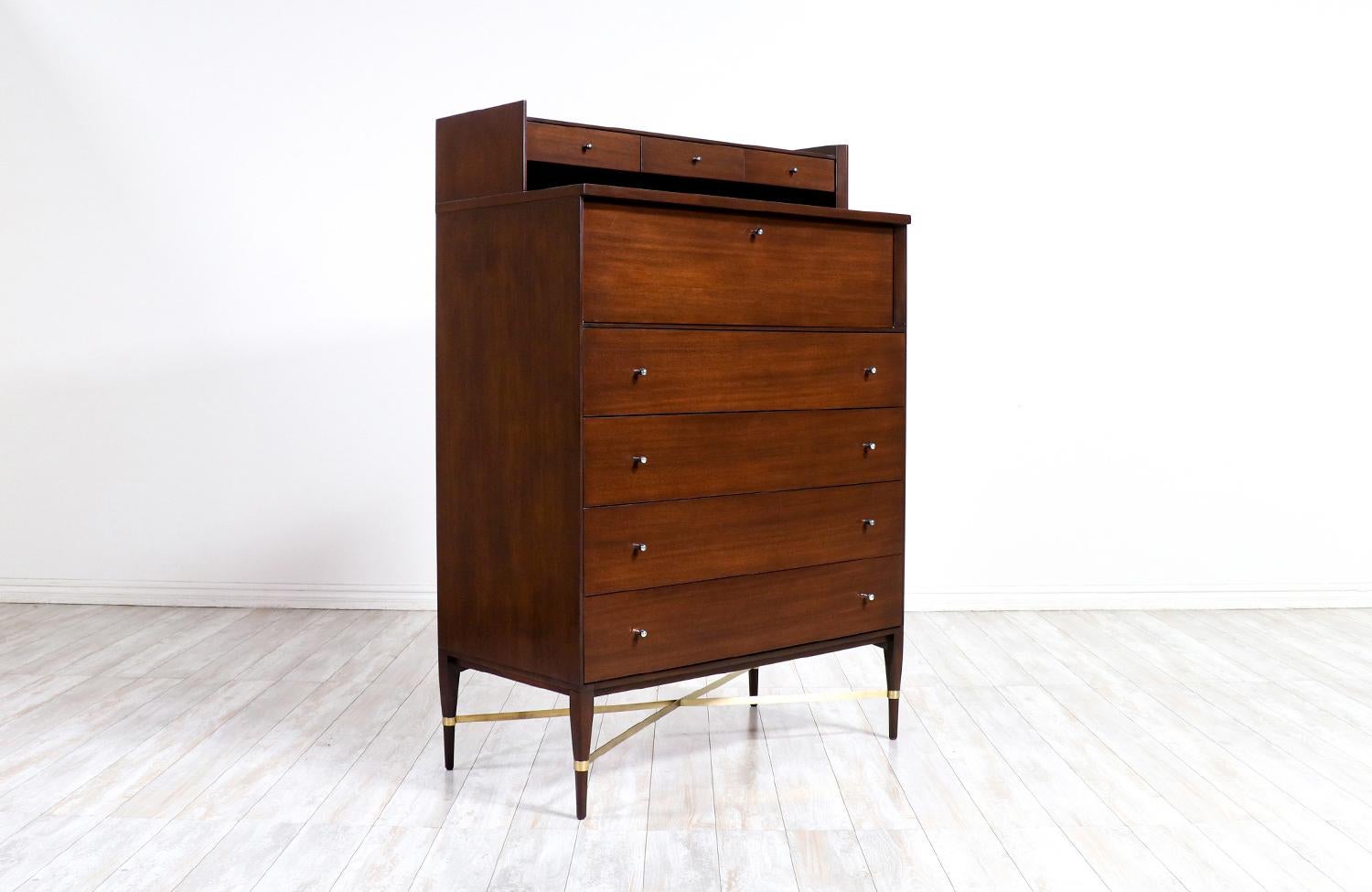 American Expertly Restored - Paul McCobb “Irwin Collection” Chest of Drawers For Sale