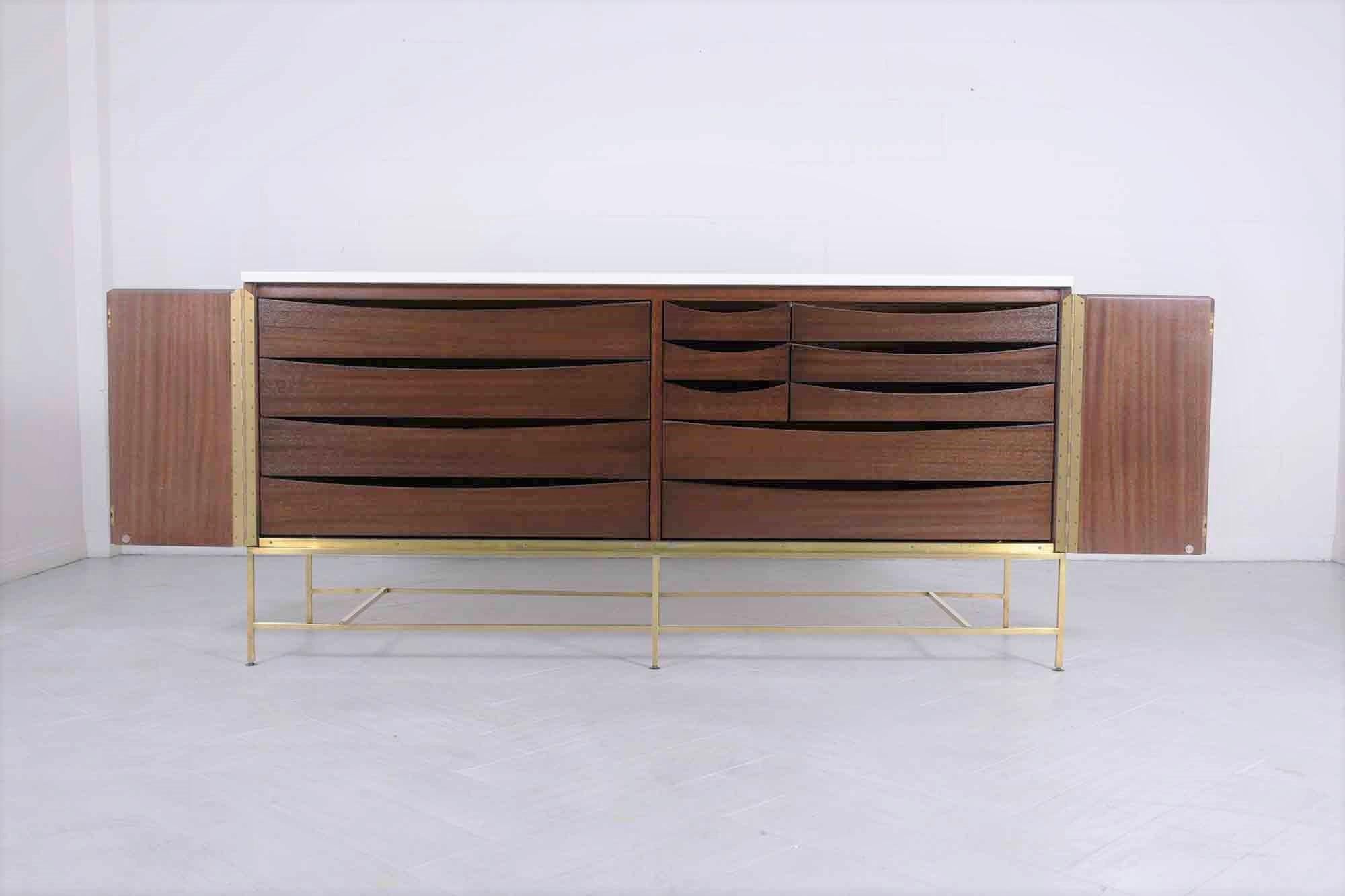 American Vintage Paul McCobb Credenza: A Masterpiece of Mid-Century Modern Elegance For Sale