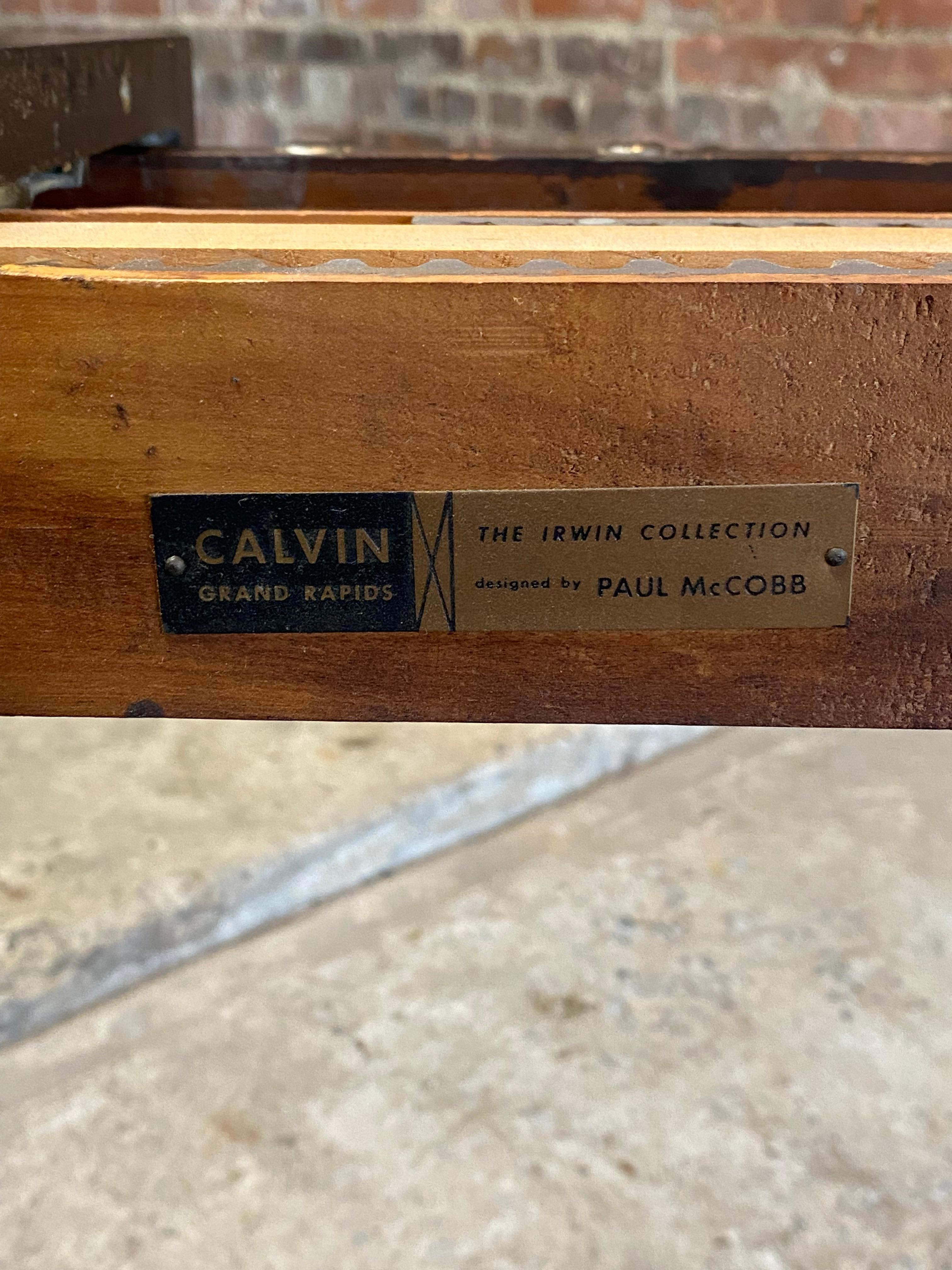 Esstisch und Blätter der Kollektion Paul McCobb Irwin für Calvin 2