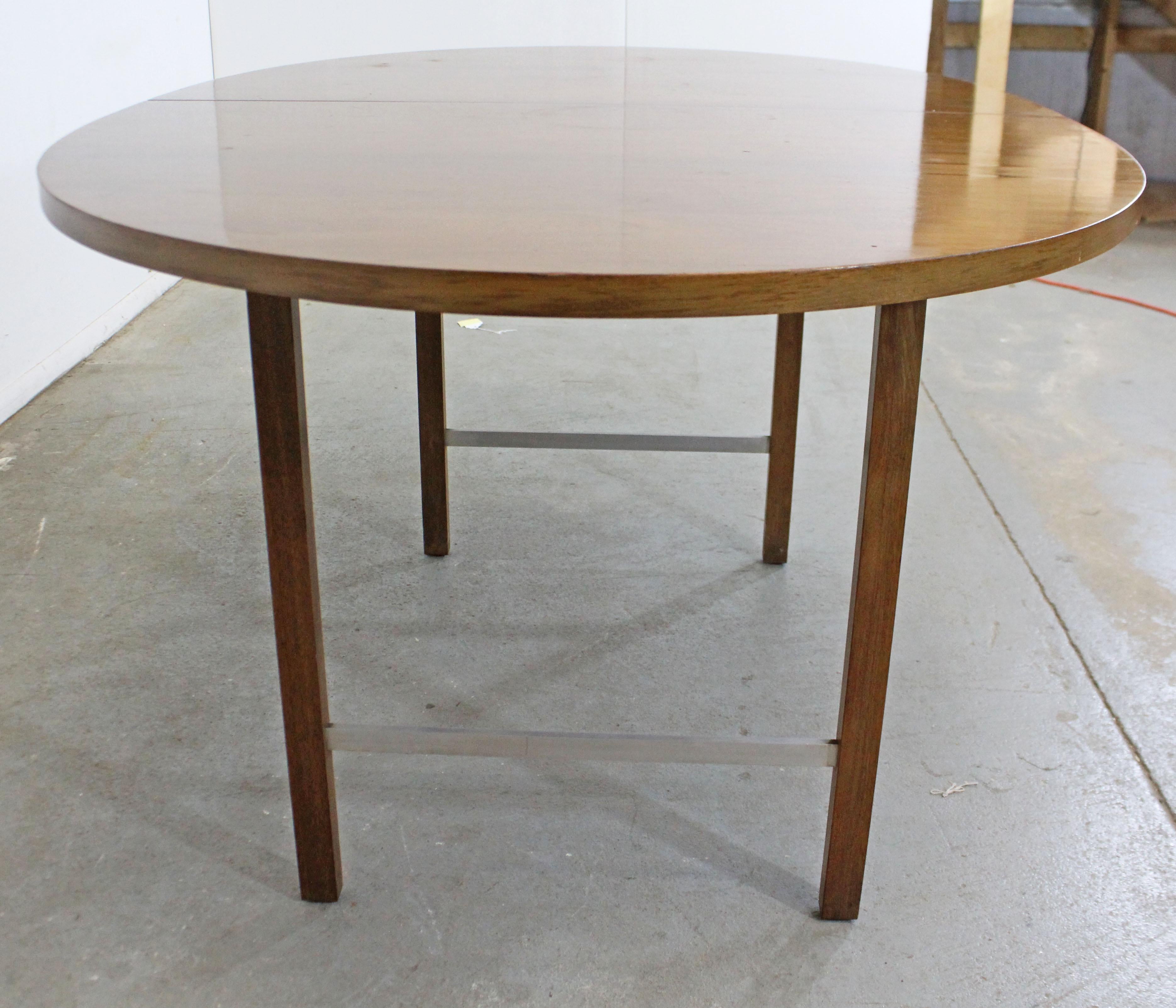Mid-Century Modern Paul McCobb Irwin Collection for Calvin Walnut Dining Table For Sale