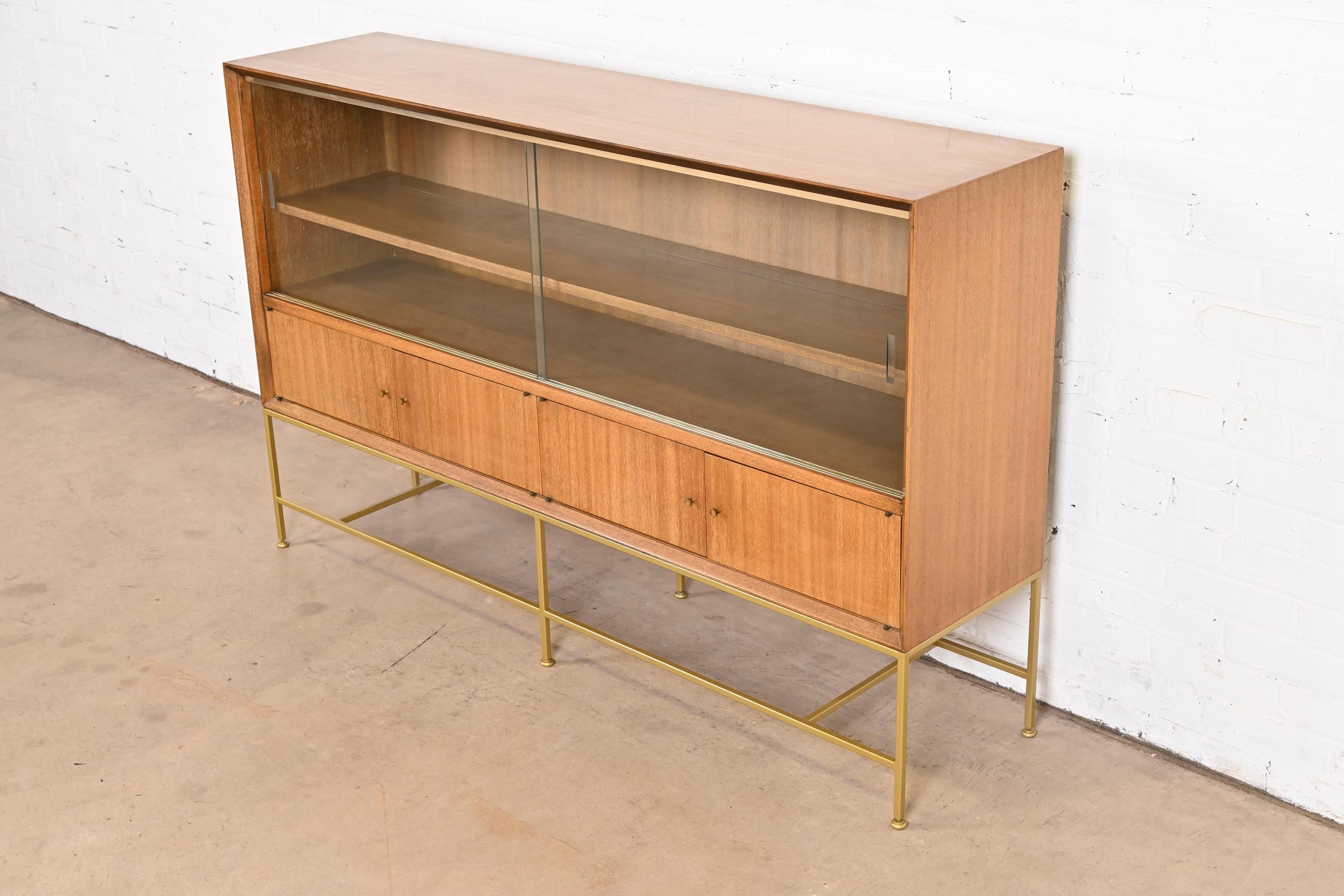 Paul McCobb Irwin Collection Mahogany and Brass Bookcase or Bar Cabinet, 1950s In Good Condition In South Bend, IN