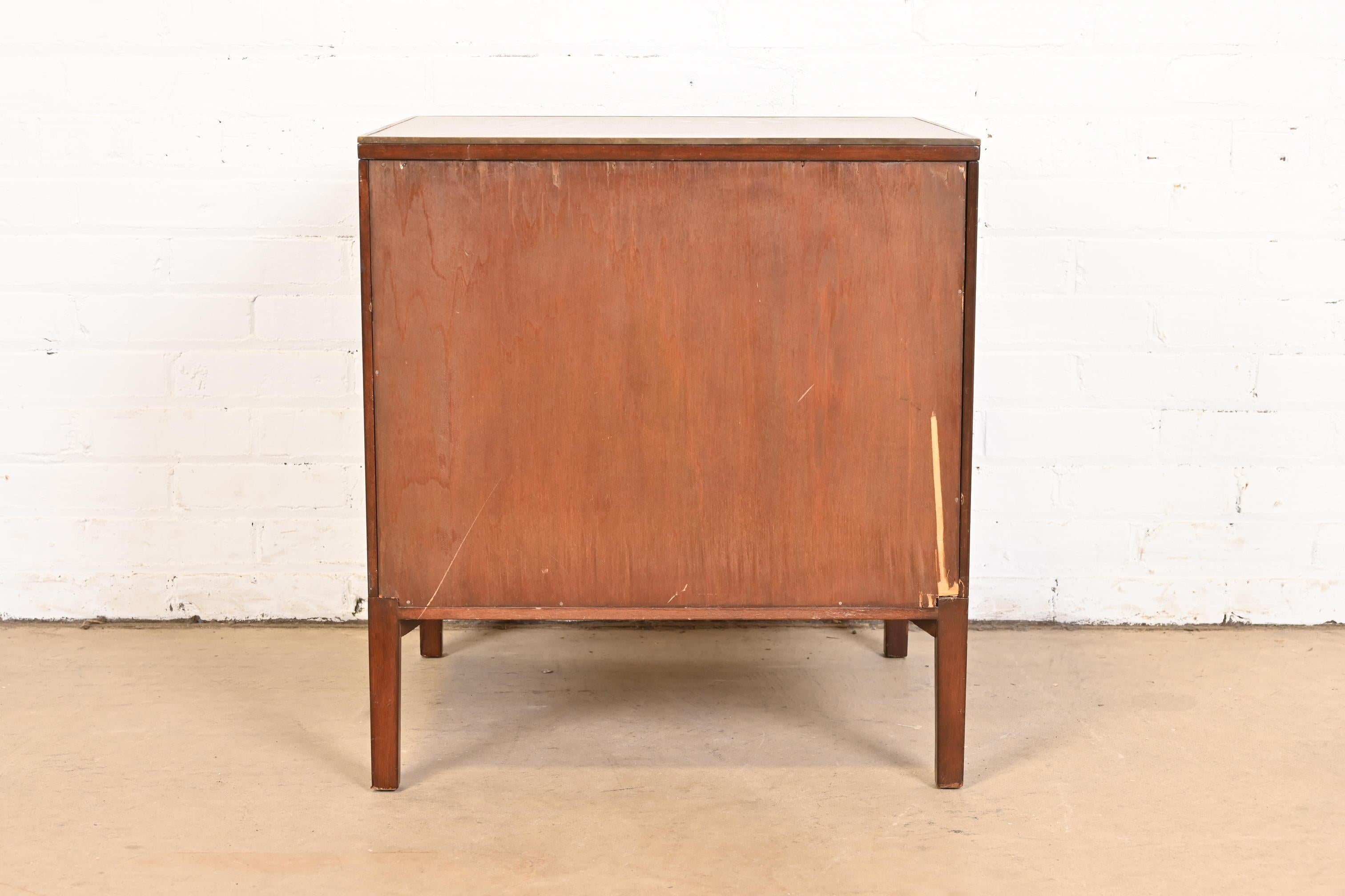 Paul McCobb Irwin Collection Mahogany and Brass Nightstand, 1950s For Sale 7