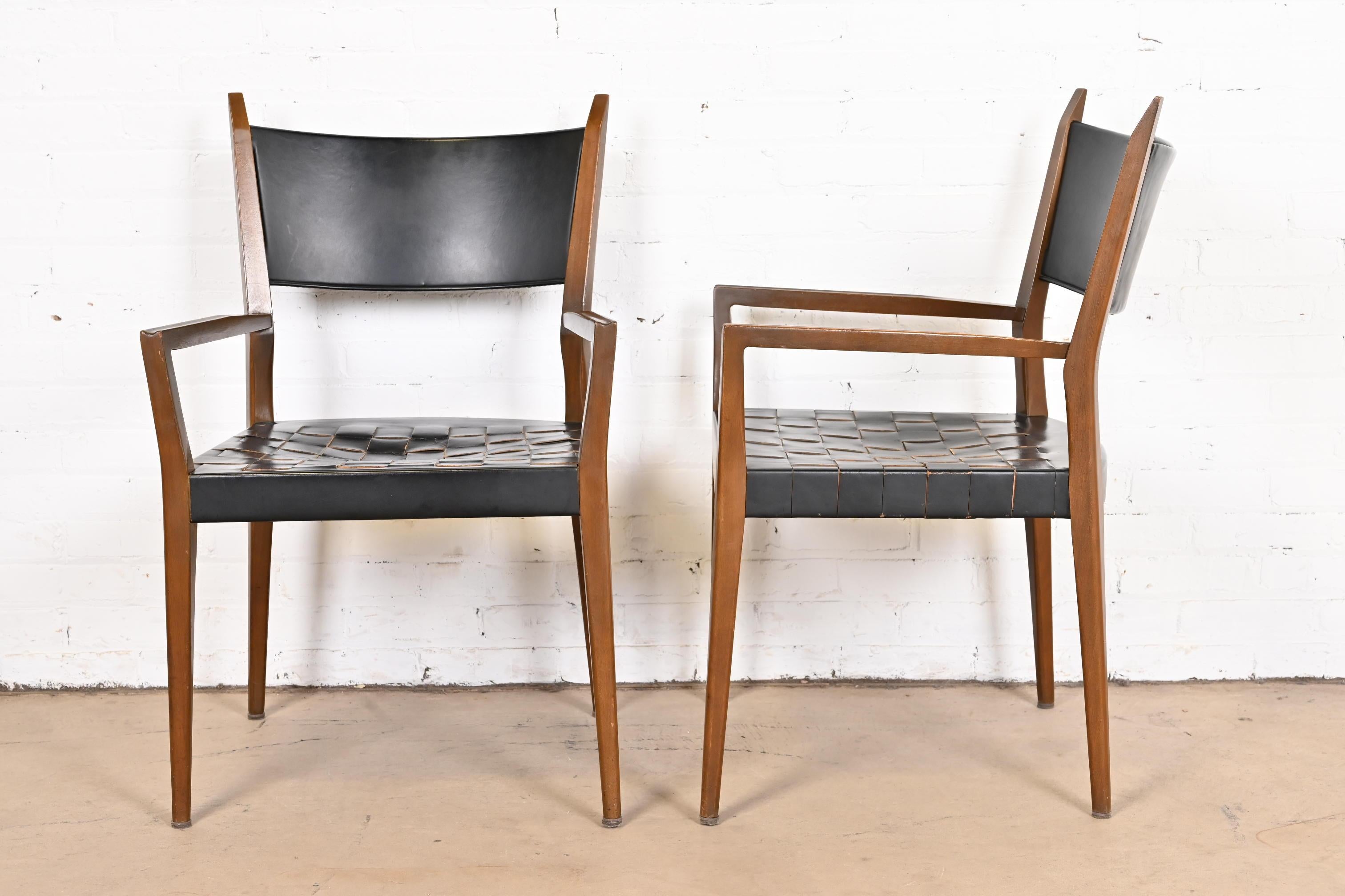 Paire de fauteuils en acajou et cuir tressé de la collection Irwin de Paul McCobb en vente 2