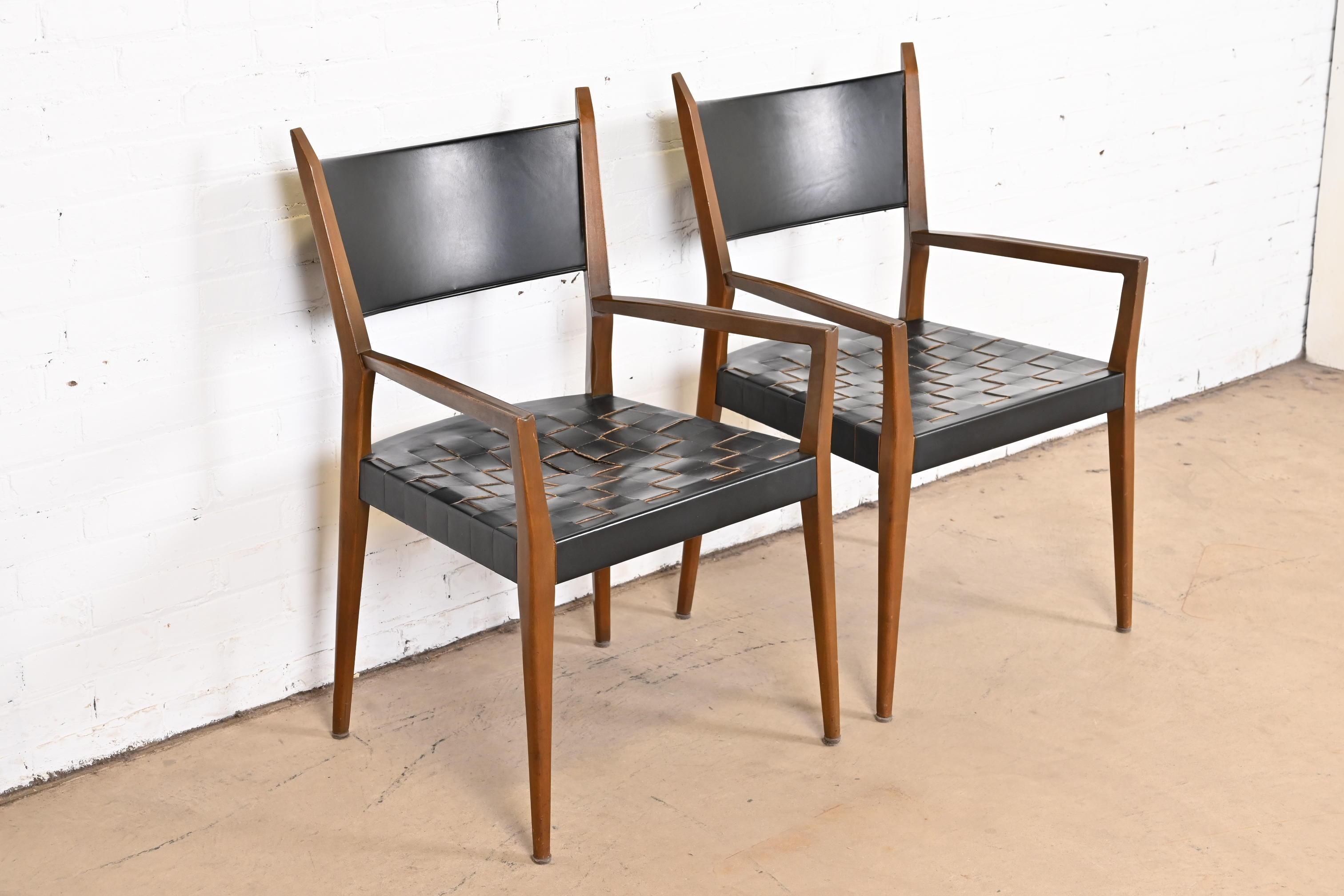 Paire de fauteuils en acajou et cuir tressé de la collection Irwin de Paul McCobb Bon état - En vente à South Bend, IN