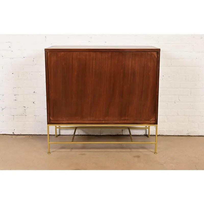 Cassettiera in mogano Paul McCobb Irwin Collection, appena rifinita in vendita 9