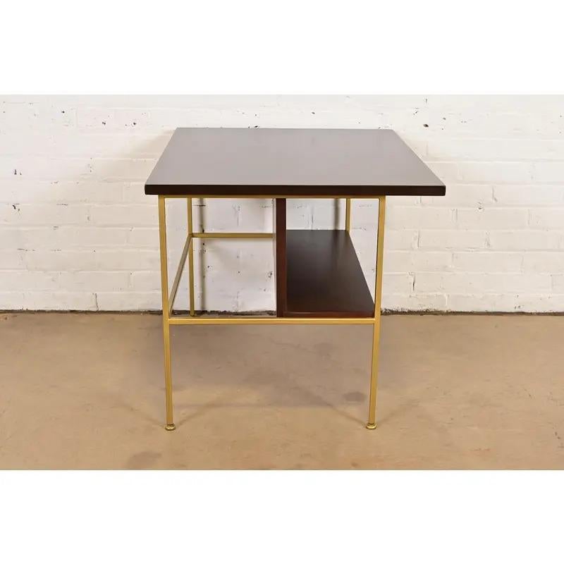 Table de nuit ou d'appoint de la Collection IRWIN de Paul McCobb, nouvellement revernie en vente 6