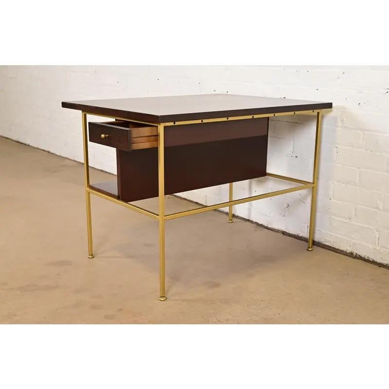 Table de nuit ou d'appoint de la Collection IRWIN de Paul McCobb, nouvellement revernie en vente 1