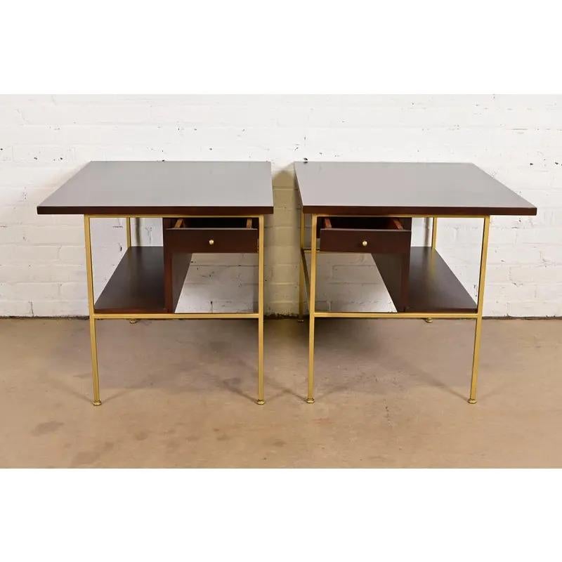 Metà XX secolo Comodini o tavolini della Collection'S di Paul McCobb, appena rifiniti in vendita