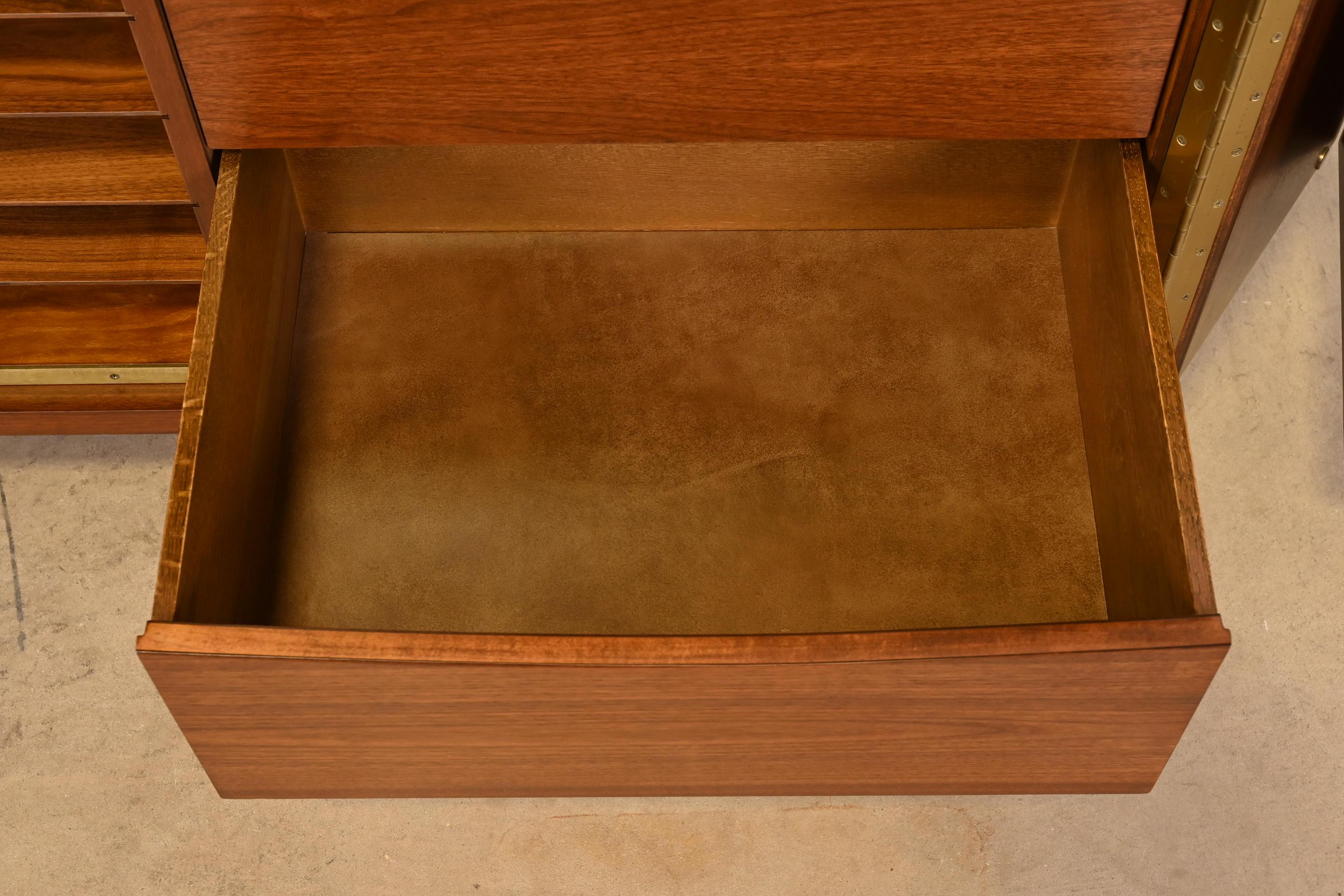 Paul McCobb Irwin Collection Walnut Gentleman's Chest, Newly Refinished For Sale 3