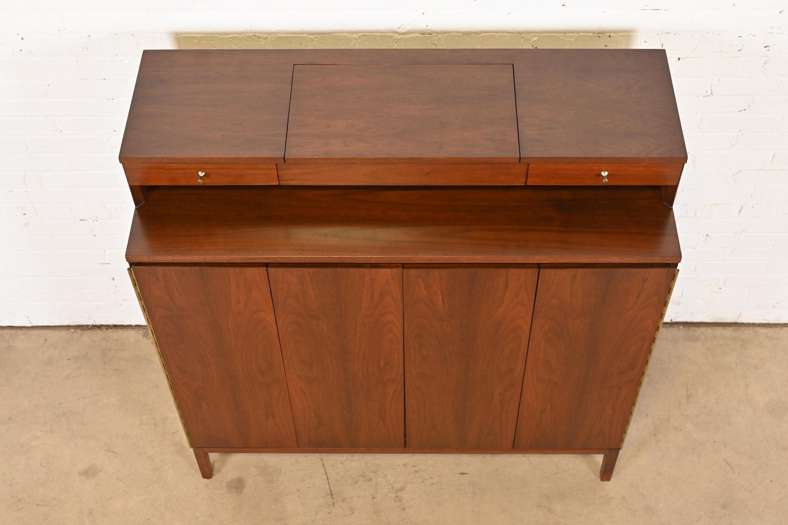 Paul McCobb Irwin Collection Walnut Gentleman's Chest, Newly Refinished For Sale 11